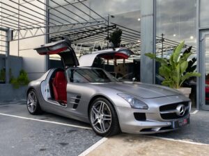 Mercedes SLS AMG