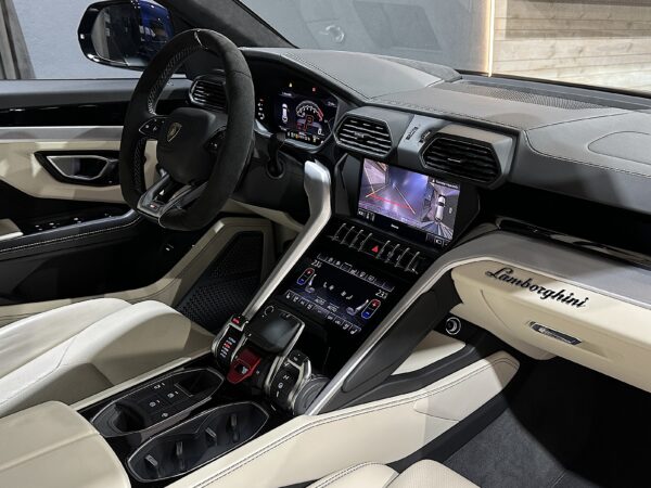 Lamborghini Urus - WCM Barcelona