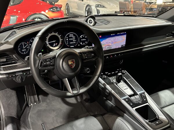 Porsche 992 C4S Cabrio - WCM Barcelona