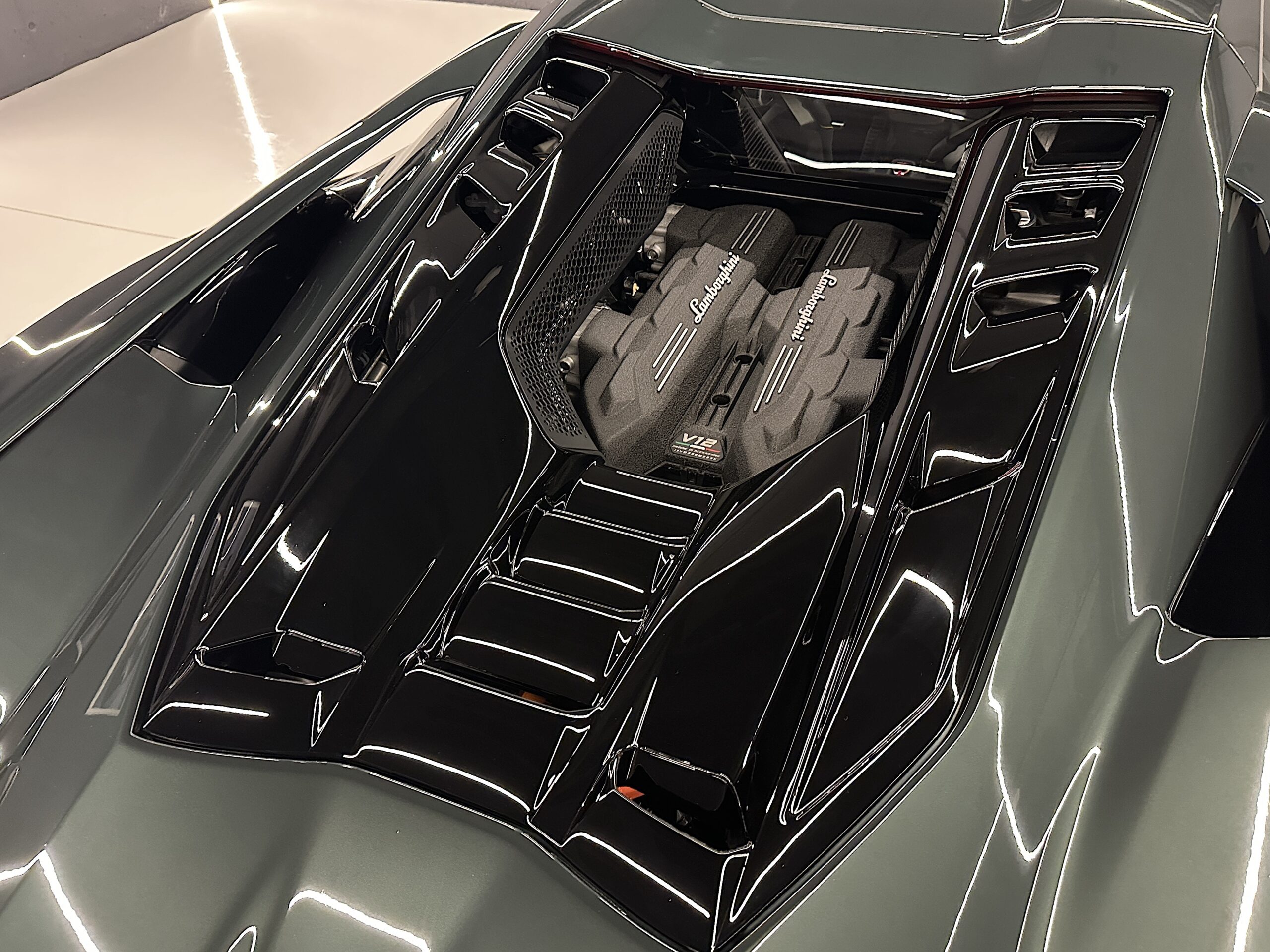 Lamborghini Revuelto "900 KM - NACIONAL" - Imagen 29
