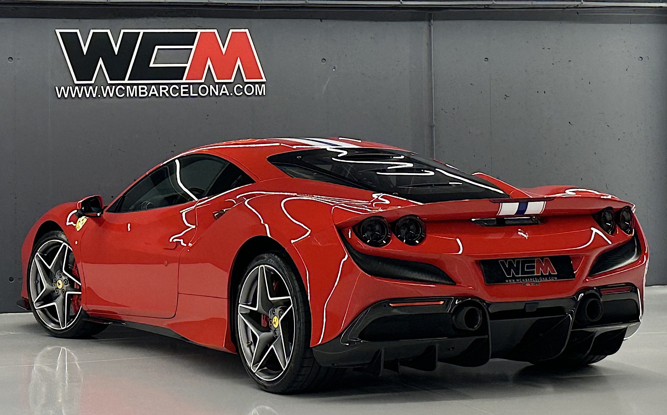 Ferrari F8 Tributo Full Carbon - WCM Barcelona