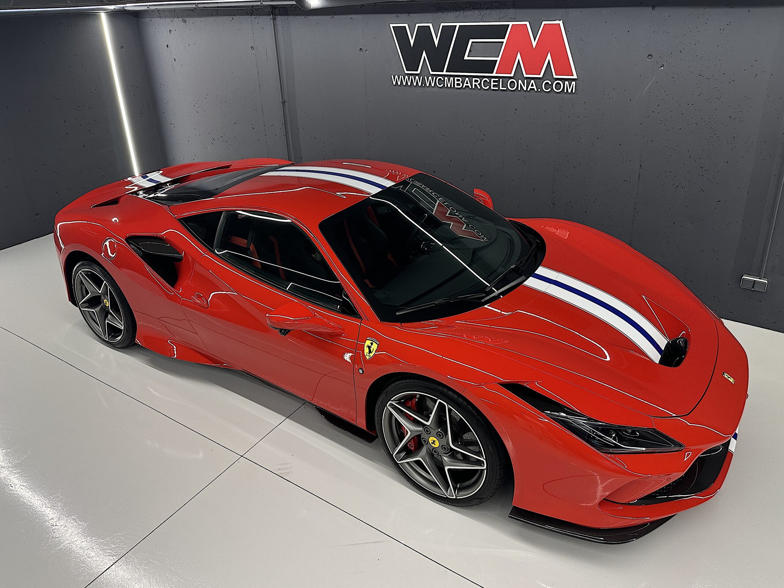 Ferrari F8 Tributo Full Carbon - WCM Barcelona