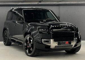Land Rover Defender 110 "X" Dynamic Black Line