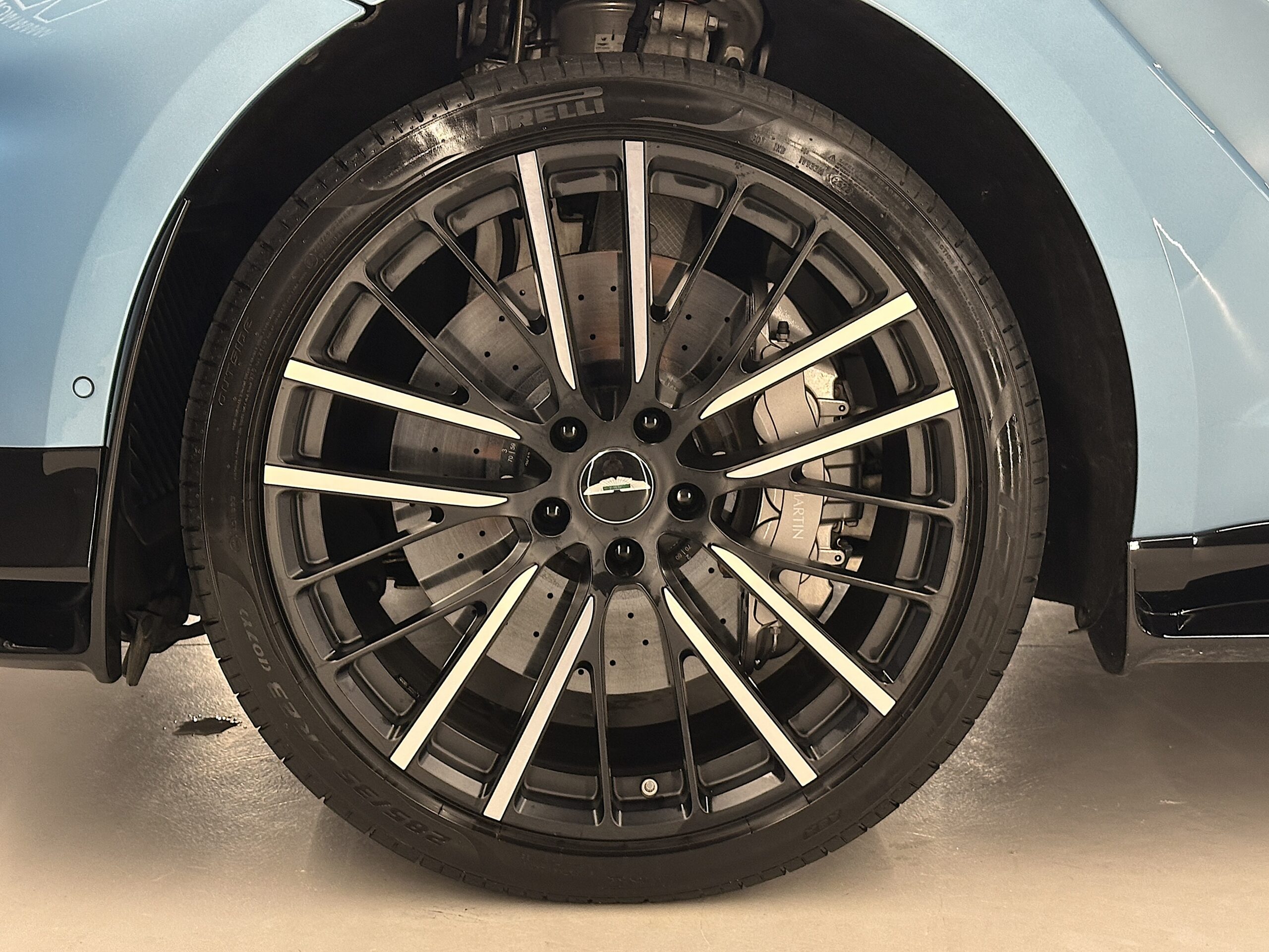 Aston Martin DBX707 2023 "IVA DEDUCIBLE" - Imagen 9