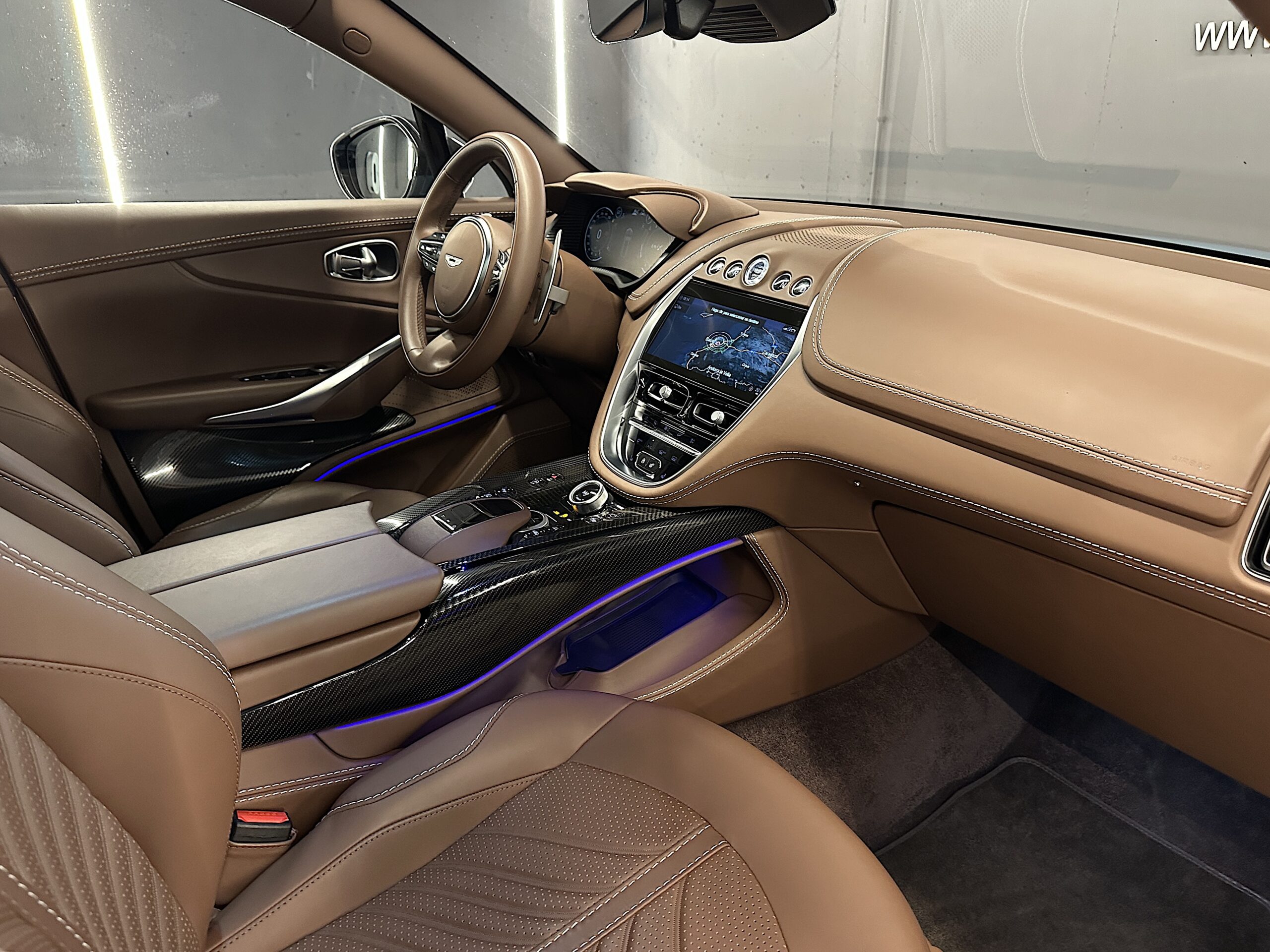 Aston Martin DBX707 2023 "IVA DEDUCIBLE" - Imagen 12