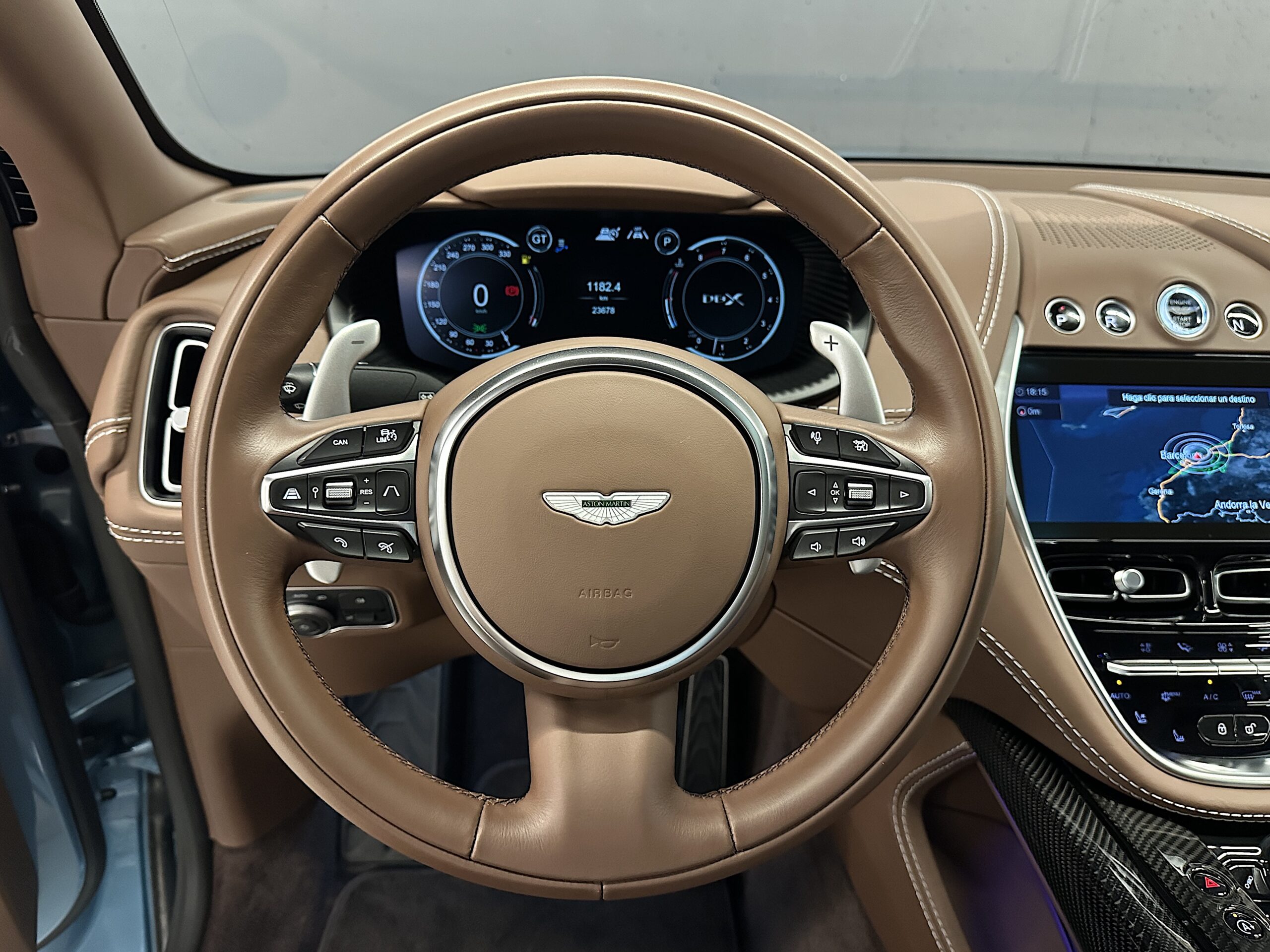 Aston Martin DBX707 2023 - Imagen 16