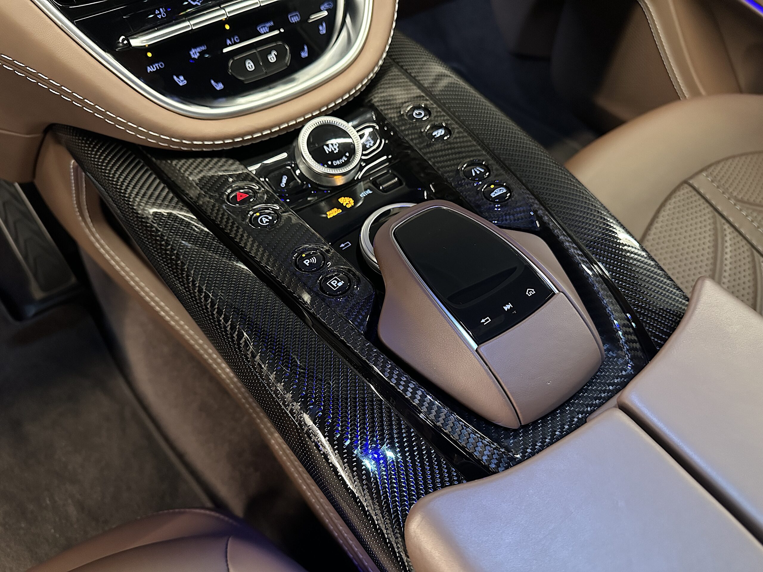 Aston Martin DBX707 2023 "IVA DEDUCIBLE" - Imagen 16