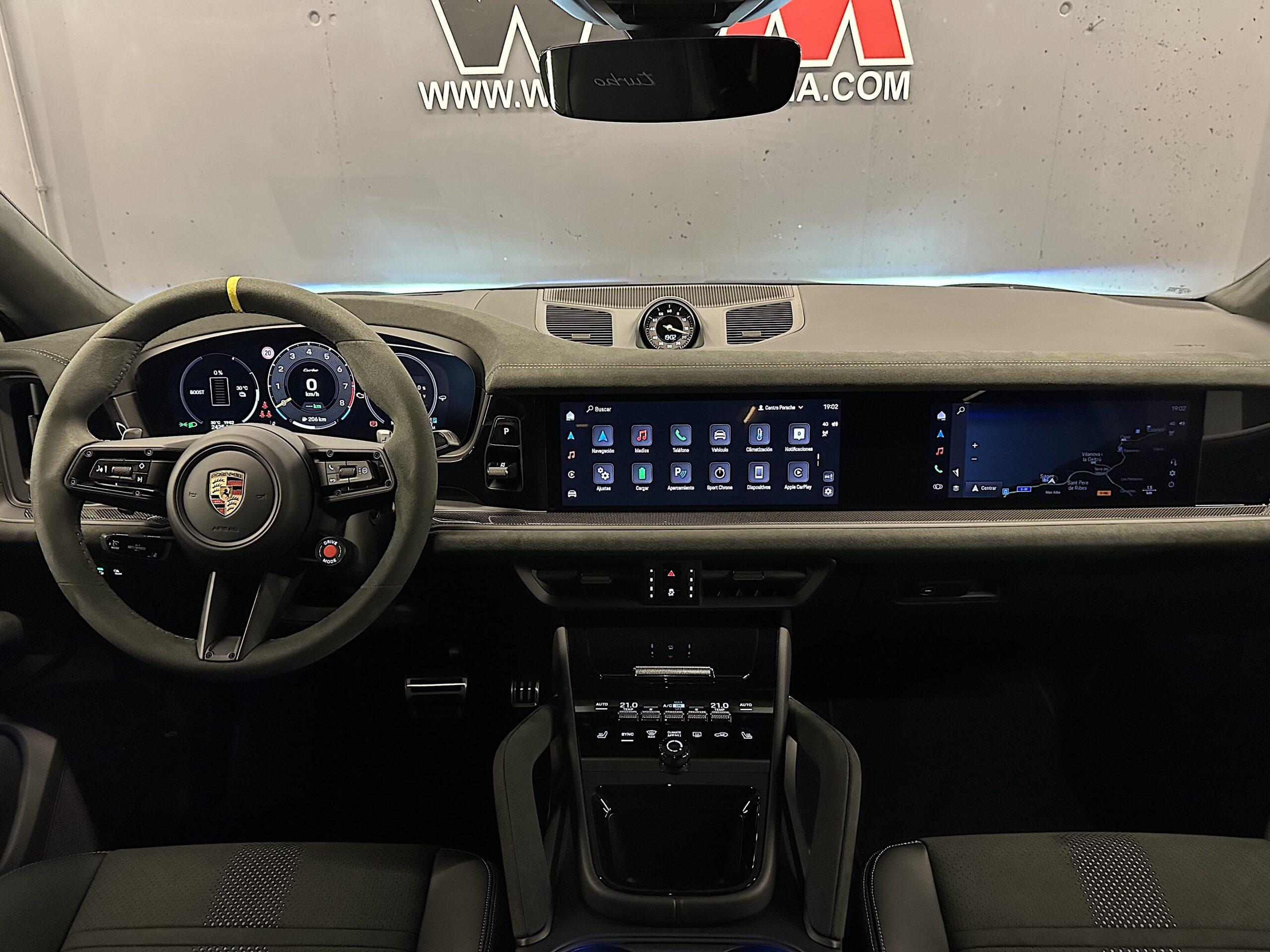 Porsche Cayenne Coupé Turbo E-Hybrid PACK GT 2025 - Imagen 12