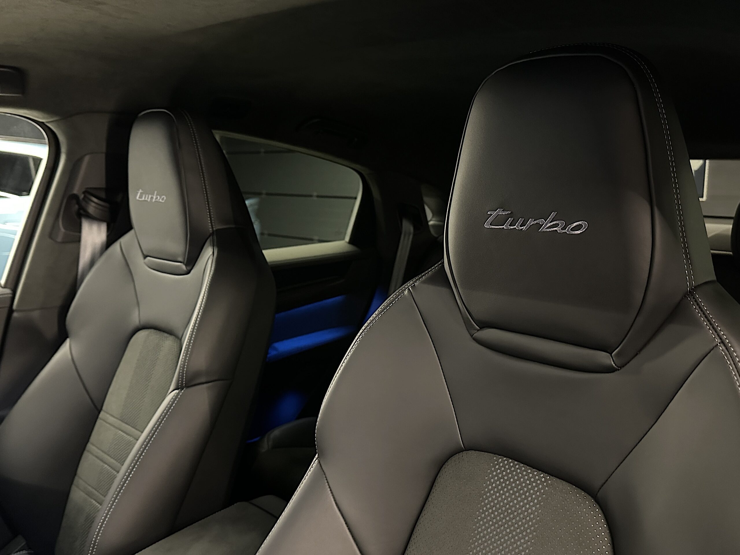 Porsche Cayenne Coupé Turbo E-Hybrid PACK GT 2025 - Imagen 16