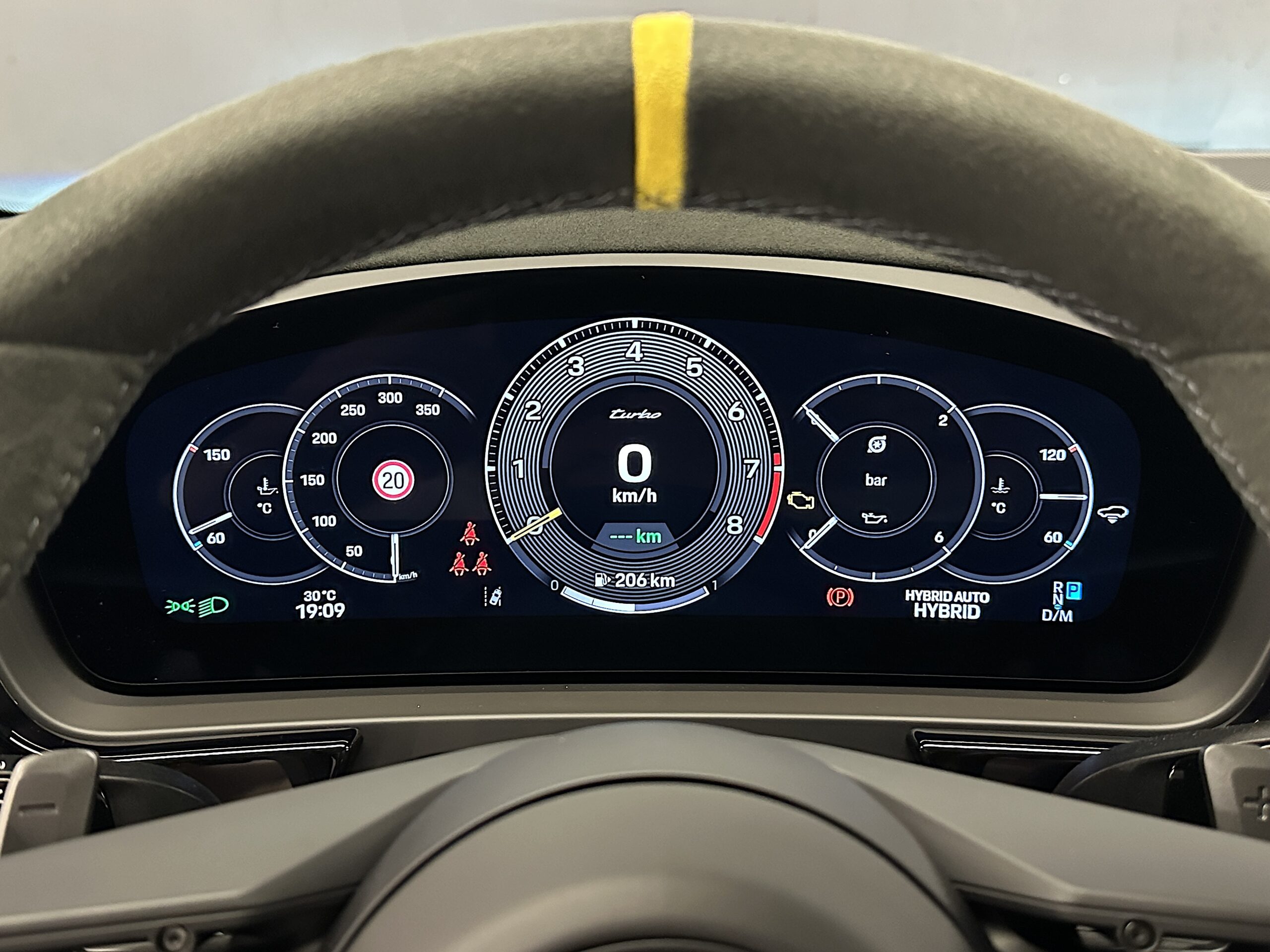 Porsche Cayenne Coupé Turbo E-Hybrid PACK GT 2025 - Imagen 23
