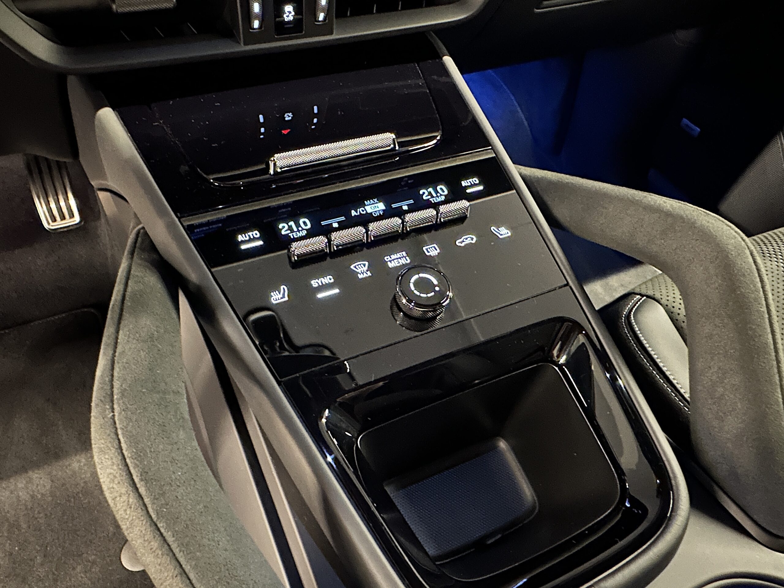 Porsche Cayenne Coupé Turbo E-Hybrid PACK GT 2025 - Imagen 25