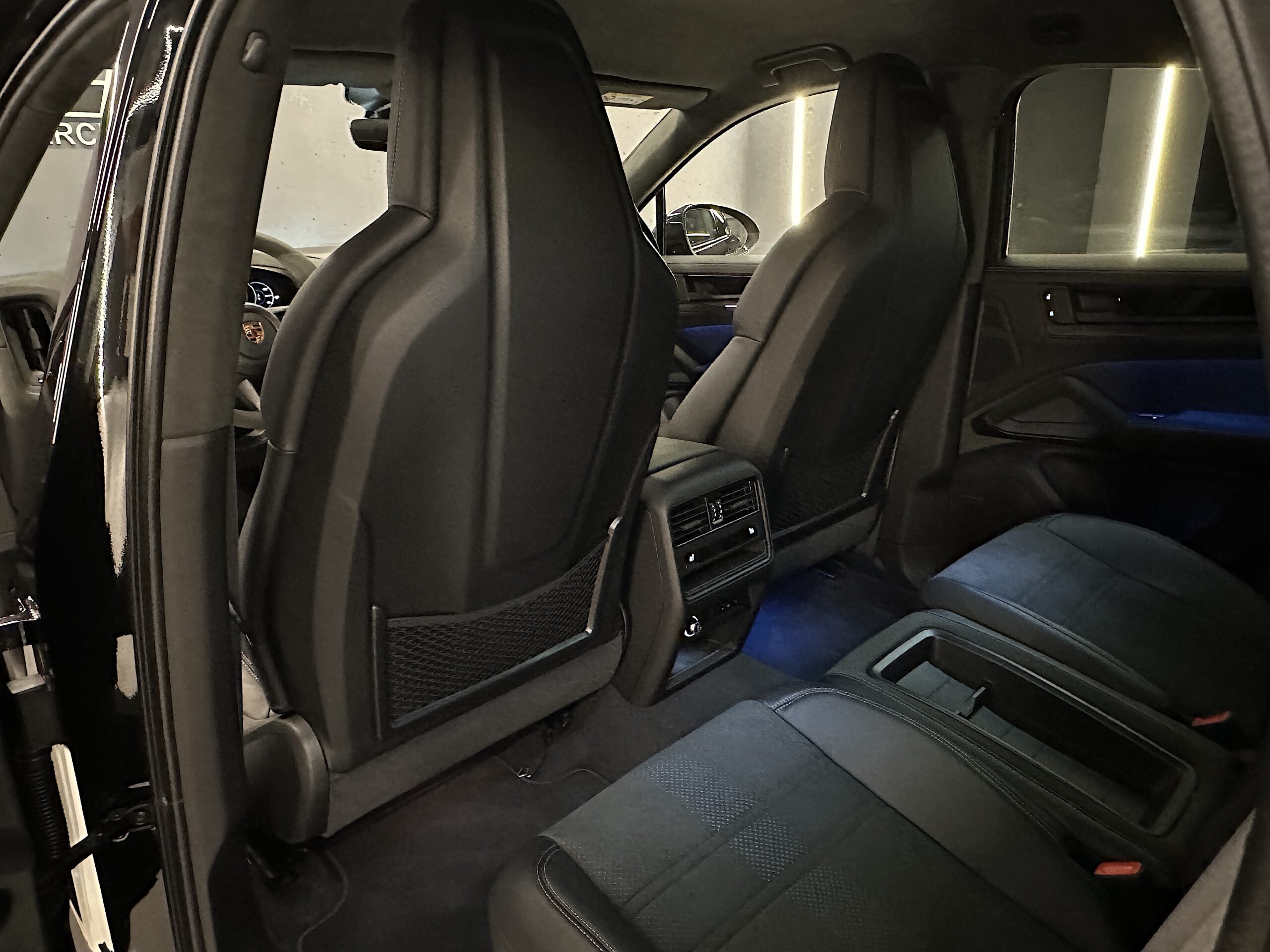 Porsche Cayenne Coupé Turbo E-Hybrid PACK GT 2025 - Imagen 27