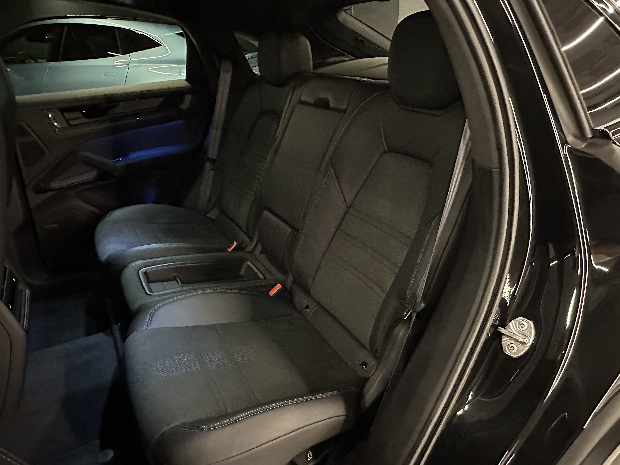 Porsche Cayenne Coupé Turbo E-Hybrid PACK GT 2025 - Imagen 28