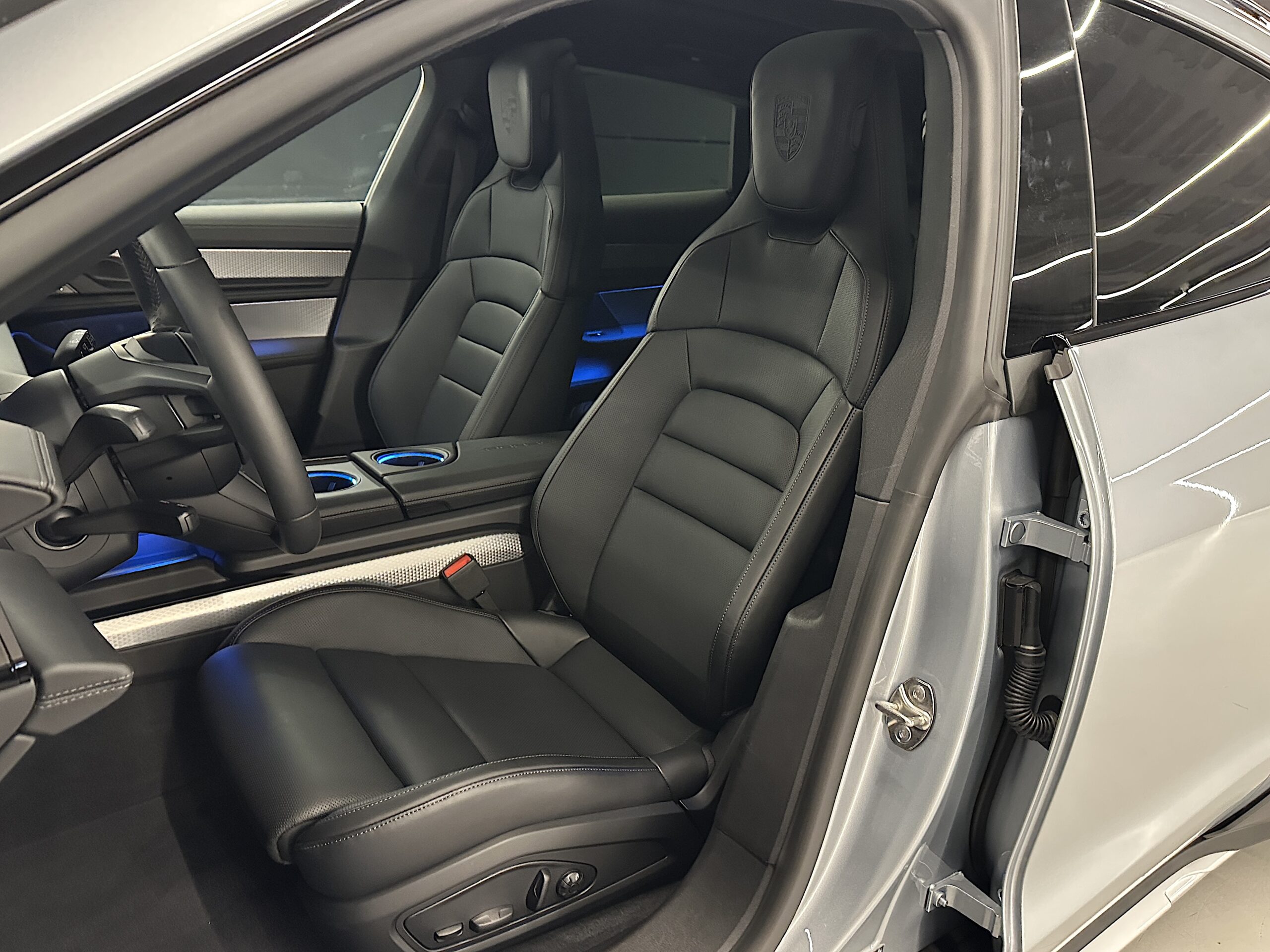 Porsche Taycan 4 Cross Turismo 2025 JII - "Nuevo a estrenar" - Imagen 12