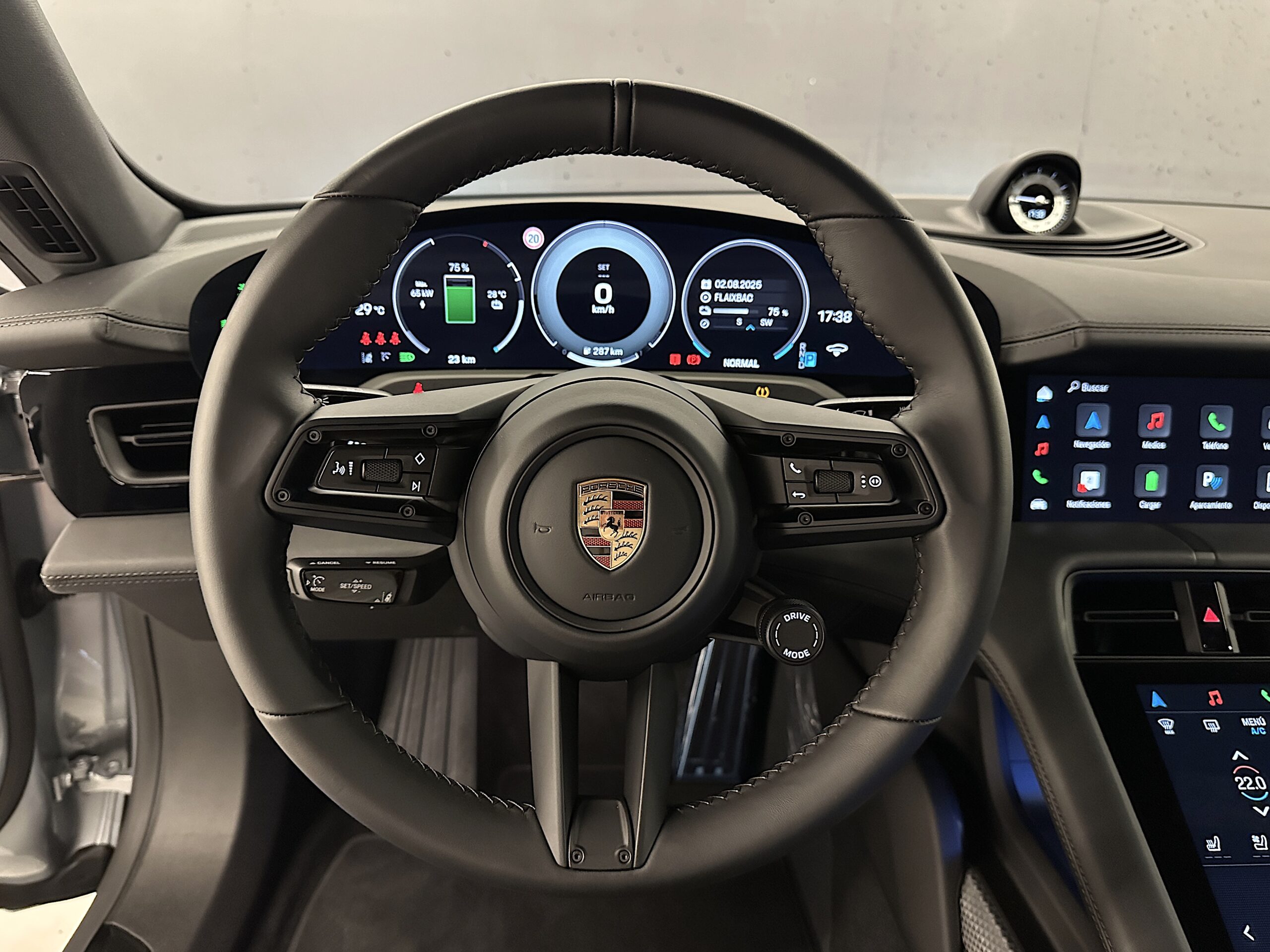 Porsche Taycan 4 Cross Turismo 2025 JII - "Nuevo a estrenar" - Imagen 14