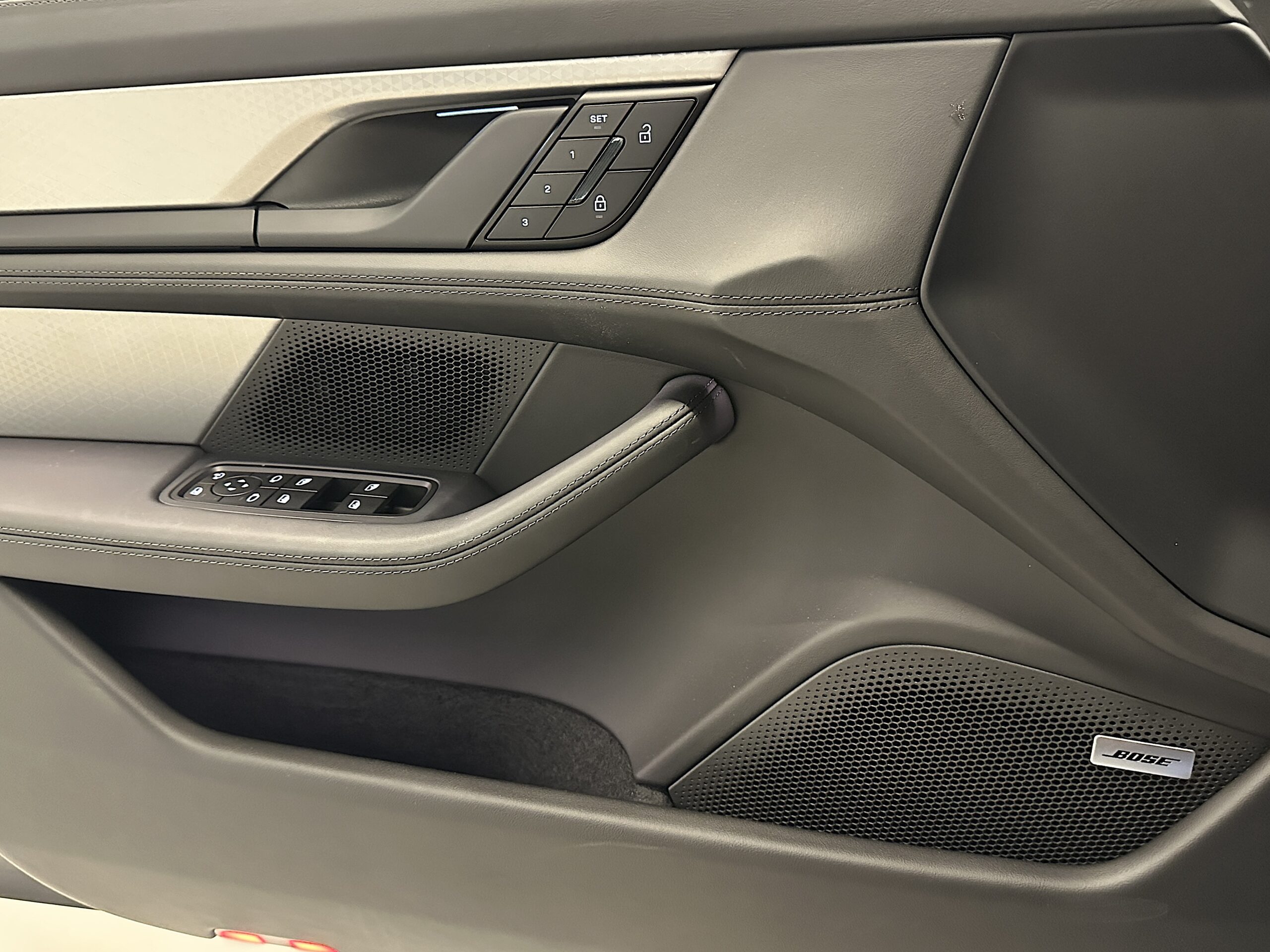 Porsche Taycan 4 Cross Turismo 2025 JII - "Nuevo a estrenar" - Imagen 17