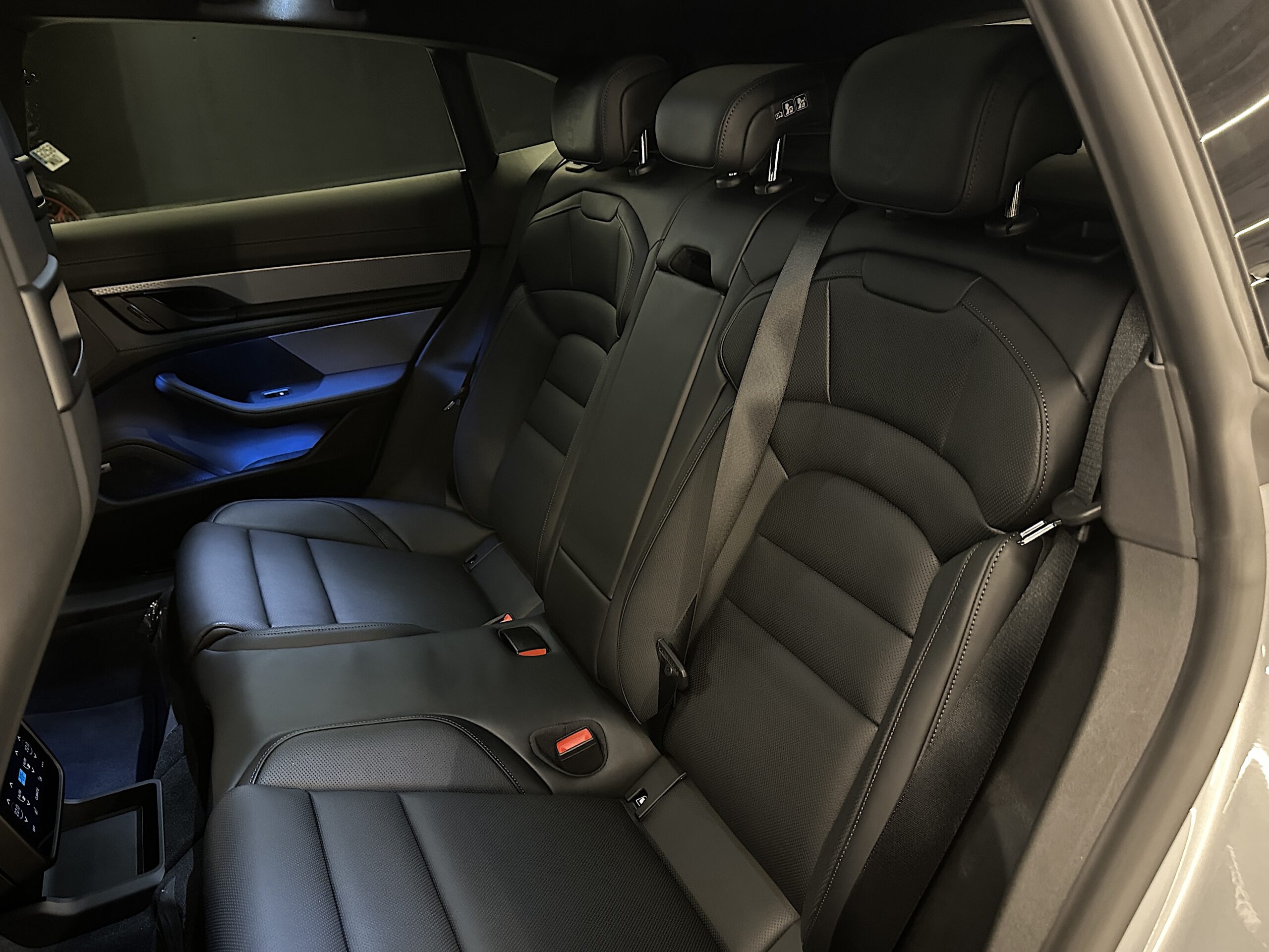 Porsche Taycan 4 Cross Turismo 2025 JII - "Nuevo a estrenar" - Imagen 21