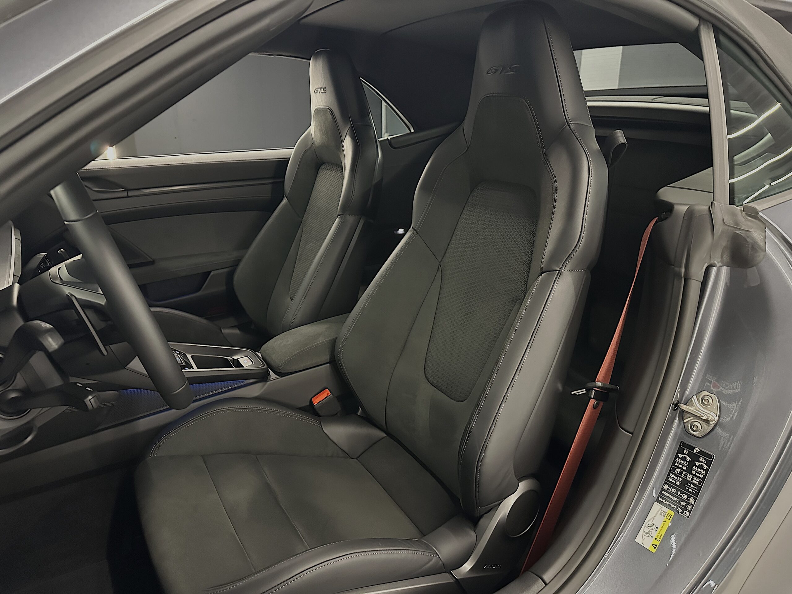 Porsche 992.2 Carrera 4 GTS Cabrio 2025 - 541 CV - "NACIONAL" - Imagen 11