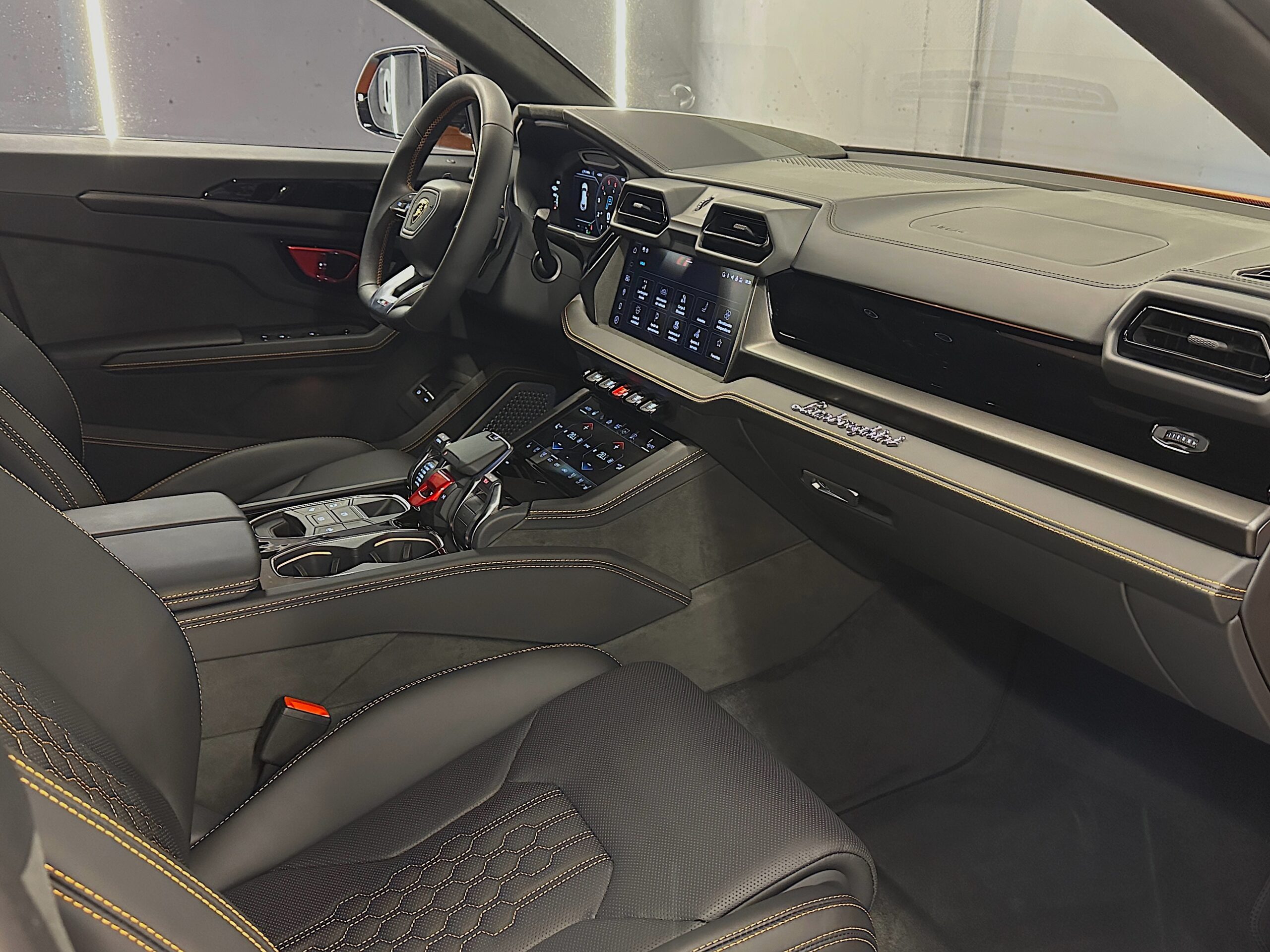 Lamborghini Urus SE 2025 "NACIONAL - A ESTRENAR" - Imagen 11