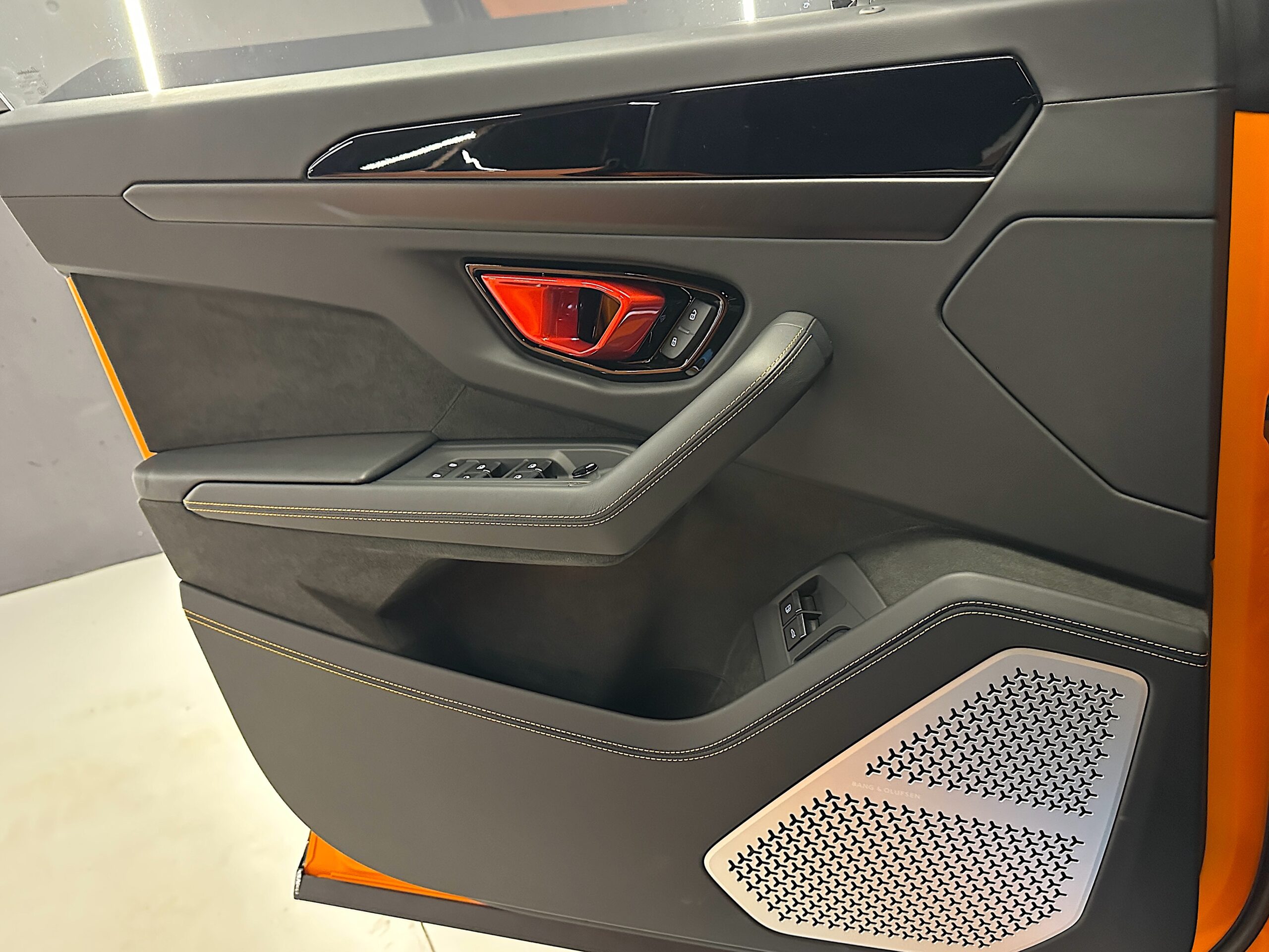 Lamborghini Urus SE 2025 "NACIONAL - A ESTRENAR" - Imagen 17