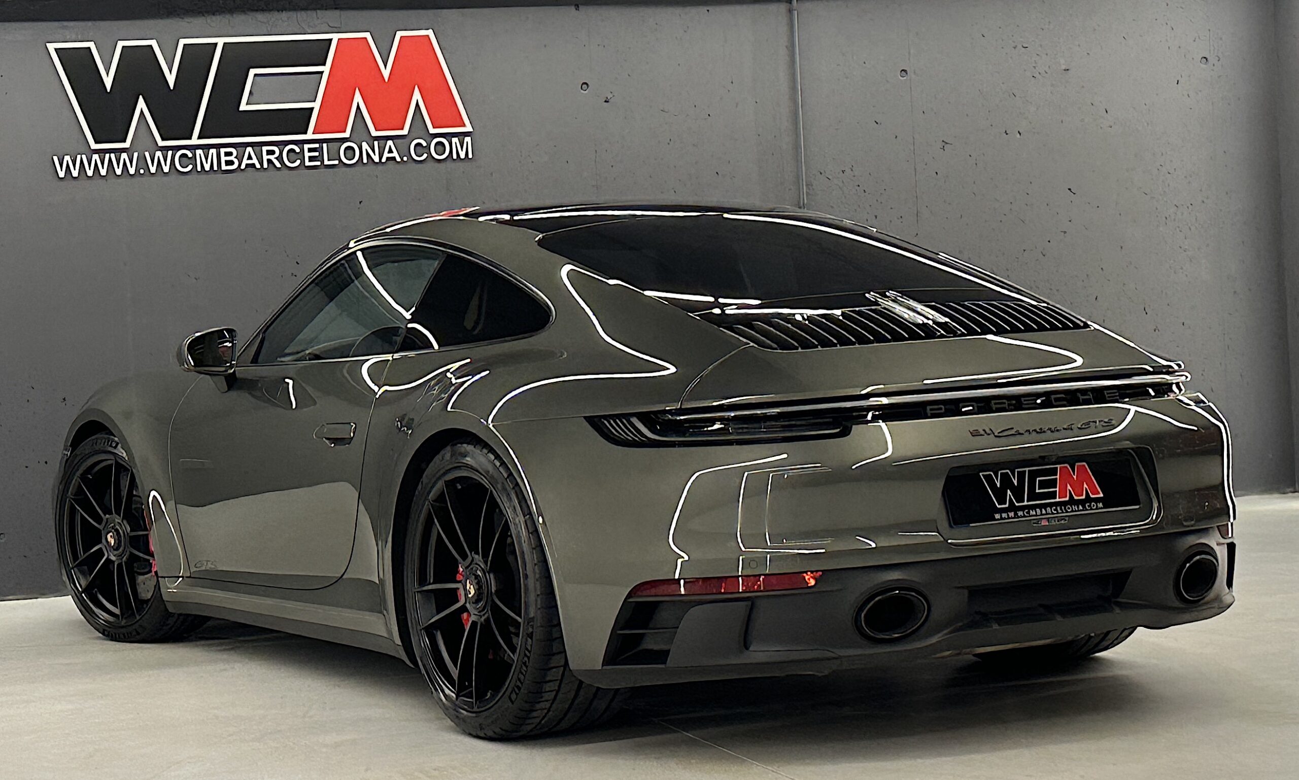 Porsche 992 C4 GTS 2023 - WCM Barcelona - Aventurine - Exclusive Manufaktur