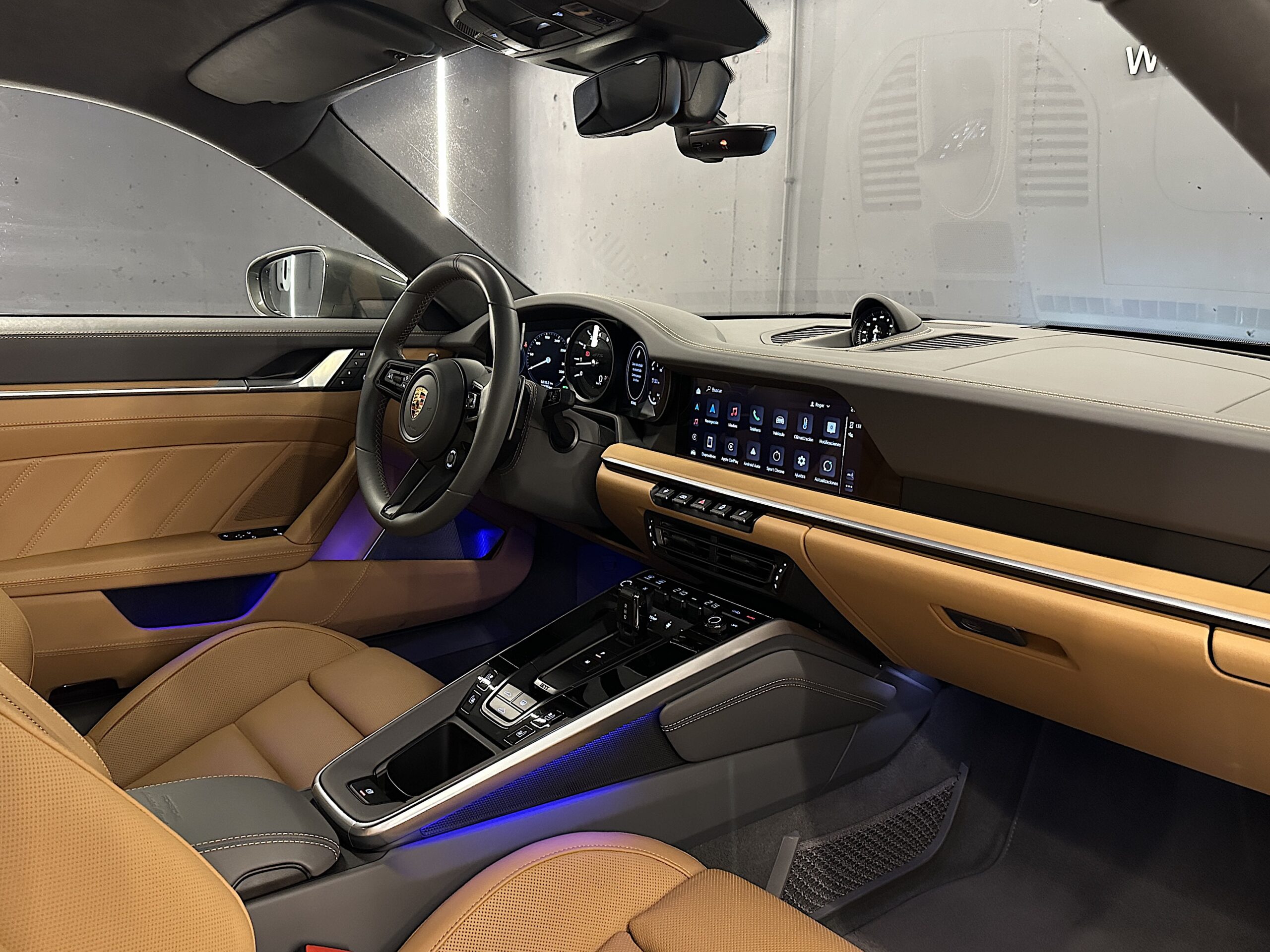 Porsche 992 C4 GTS 2023 - WCM Barcelona - Aventurine - Exclusive Manufaktur