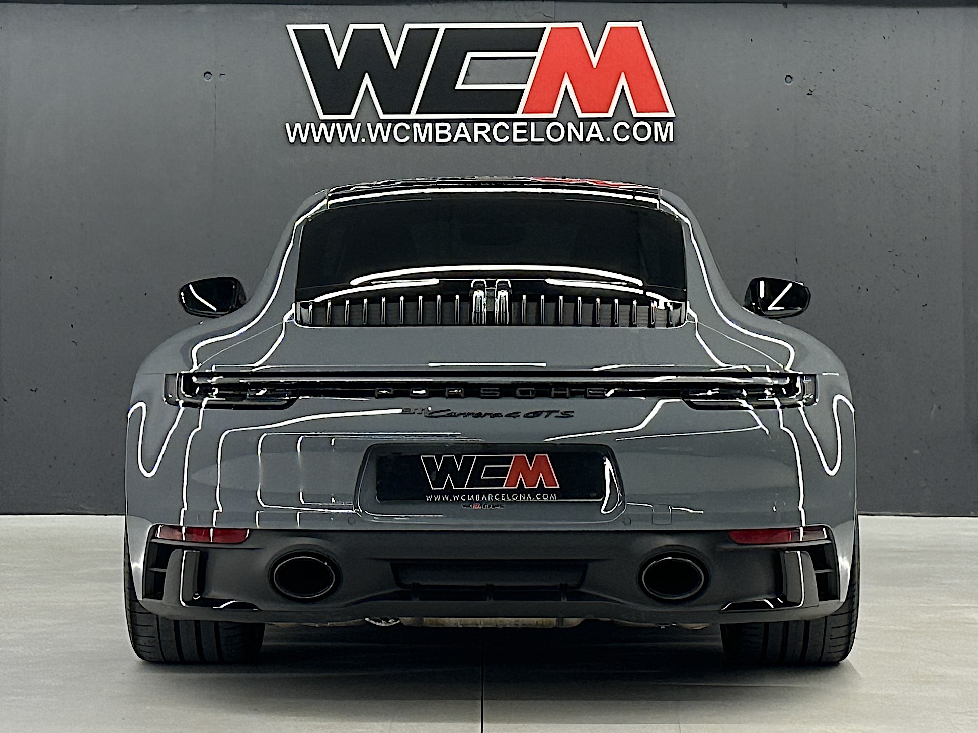 PORSCHE 992 C4 GTS - GRIS ARCTIC - WCM BARCELONA