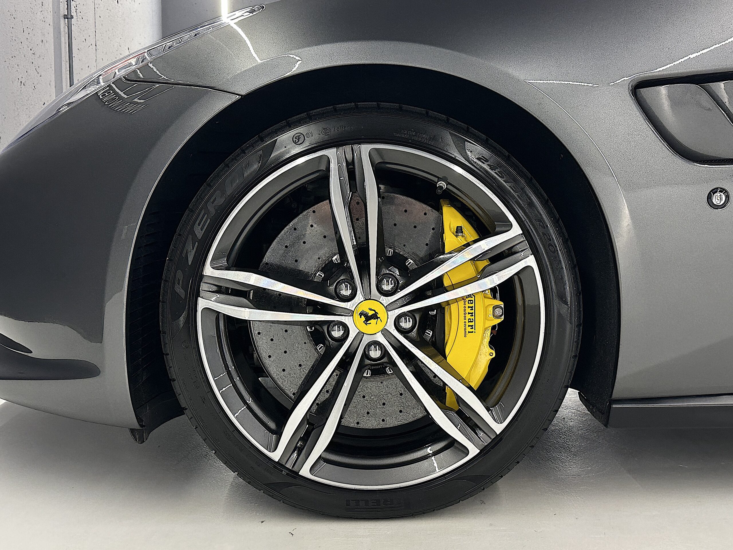 Ferrari GTC4Lusso T 2021 "NACIONAL - 17.000 KM - 24 MESES GARANTIA" - Imagen 9