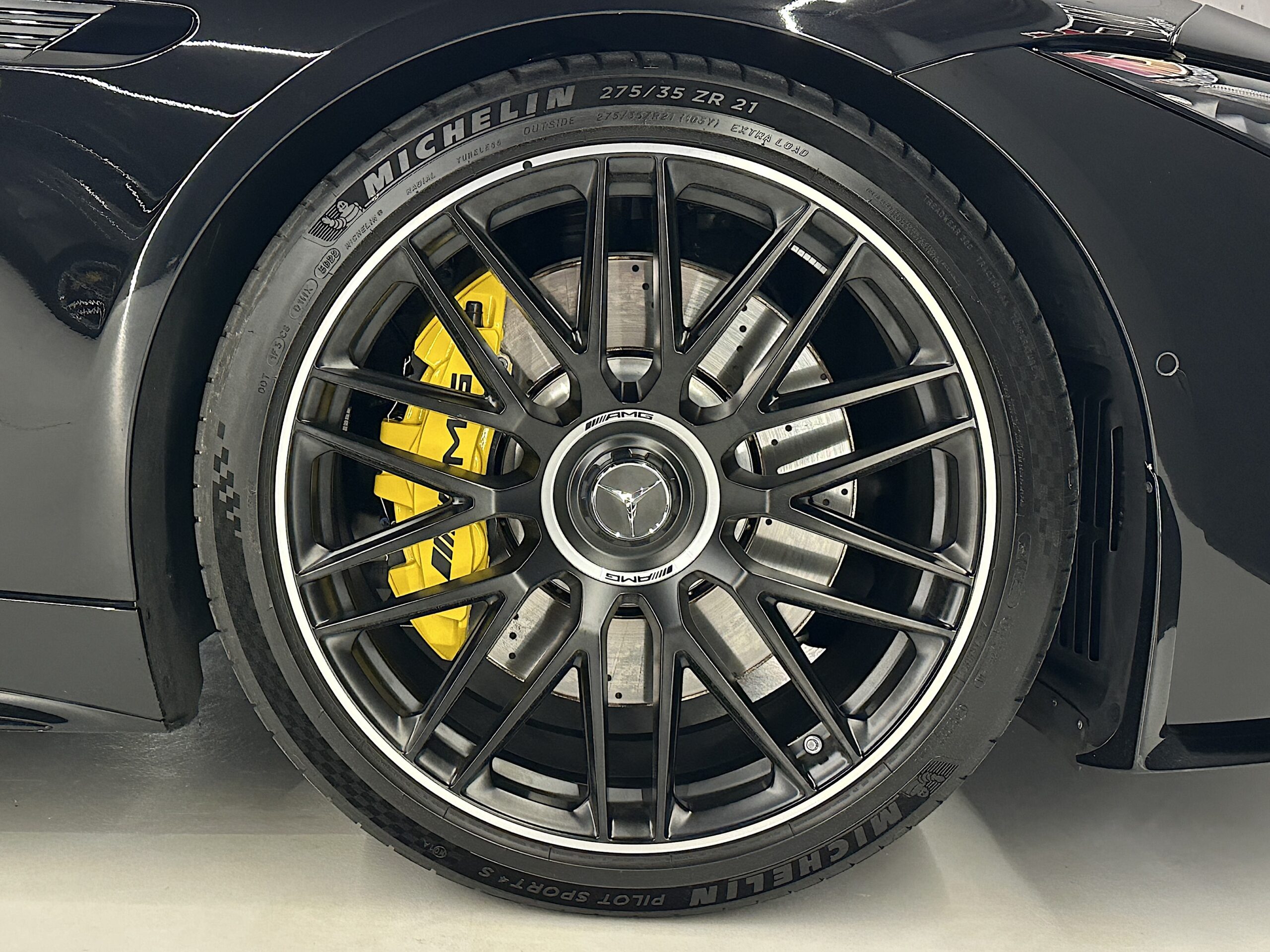 Mercedes SL 63 AMG 4MATIC+ 2023 "LIFT + BUCKETS + KIT AERODINAMICO" - Imagen 9