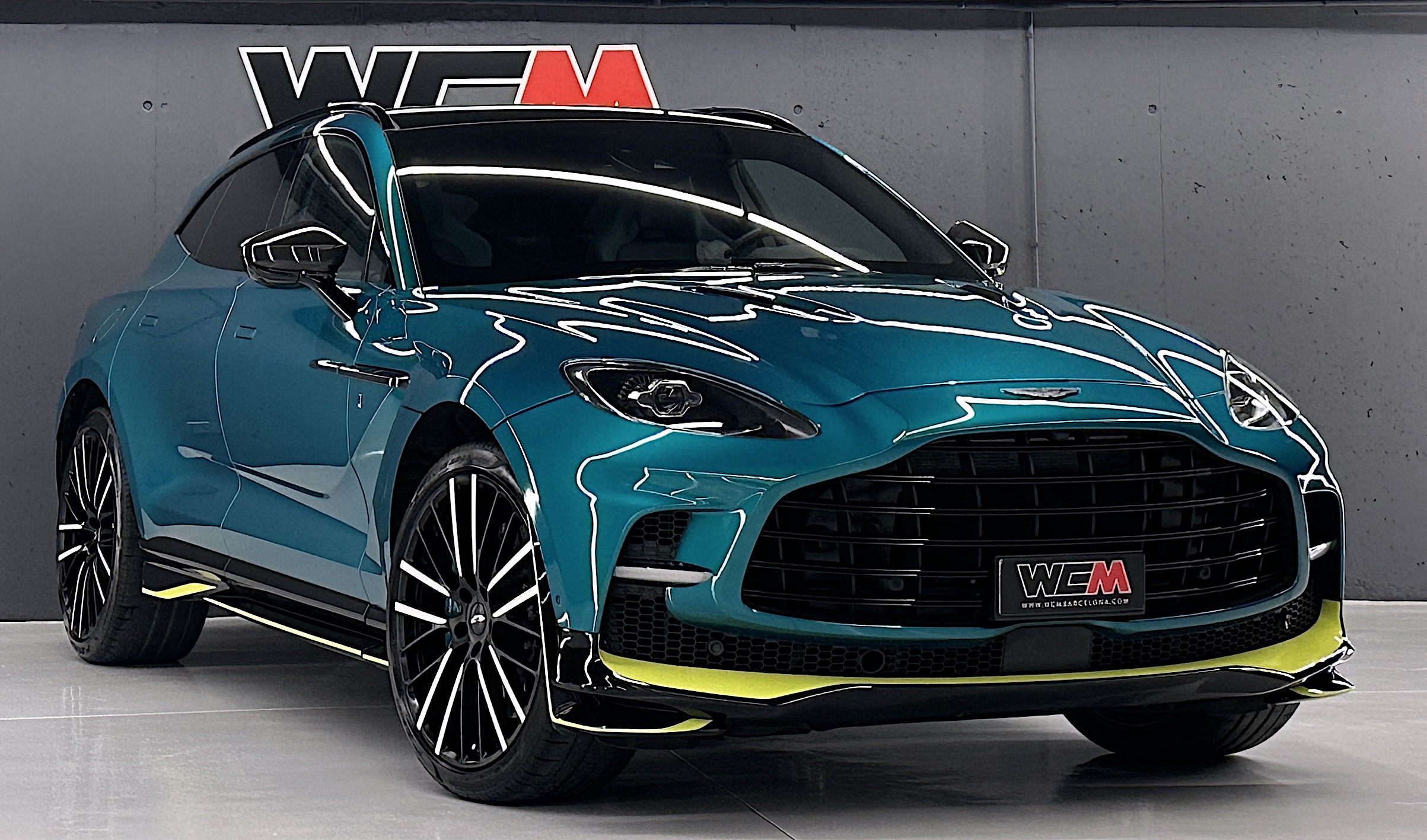 Aston Martin DBX707 2024 "AMR23" EDITION