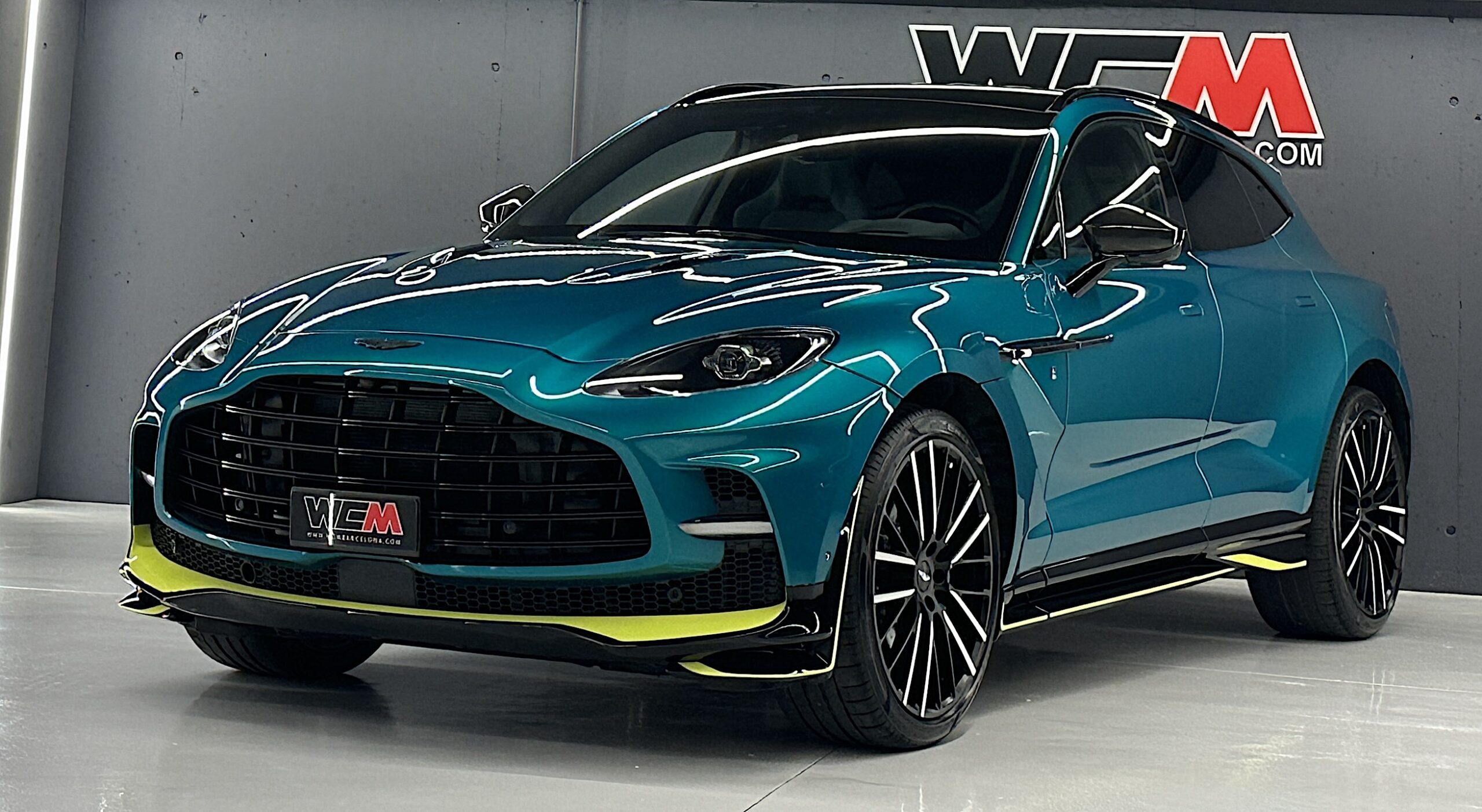 Aston Martin DBX707 2024 "AMR23" EDITION - Imagen 3