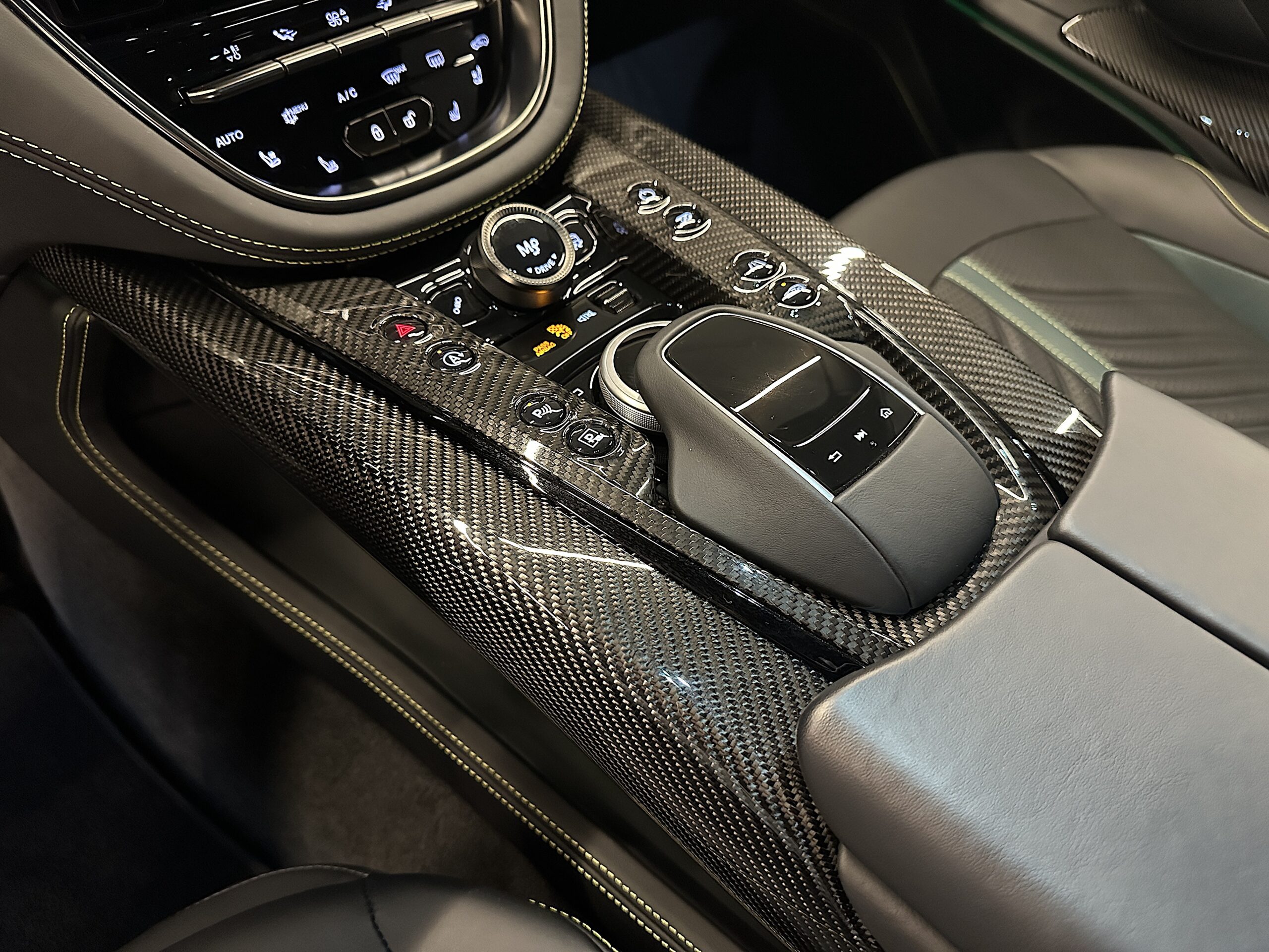 Aston Martin DBX707 2024 "AMR23" EDITION - Imagen 19