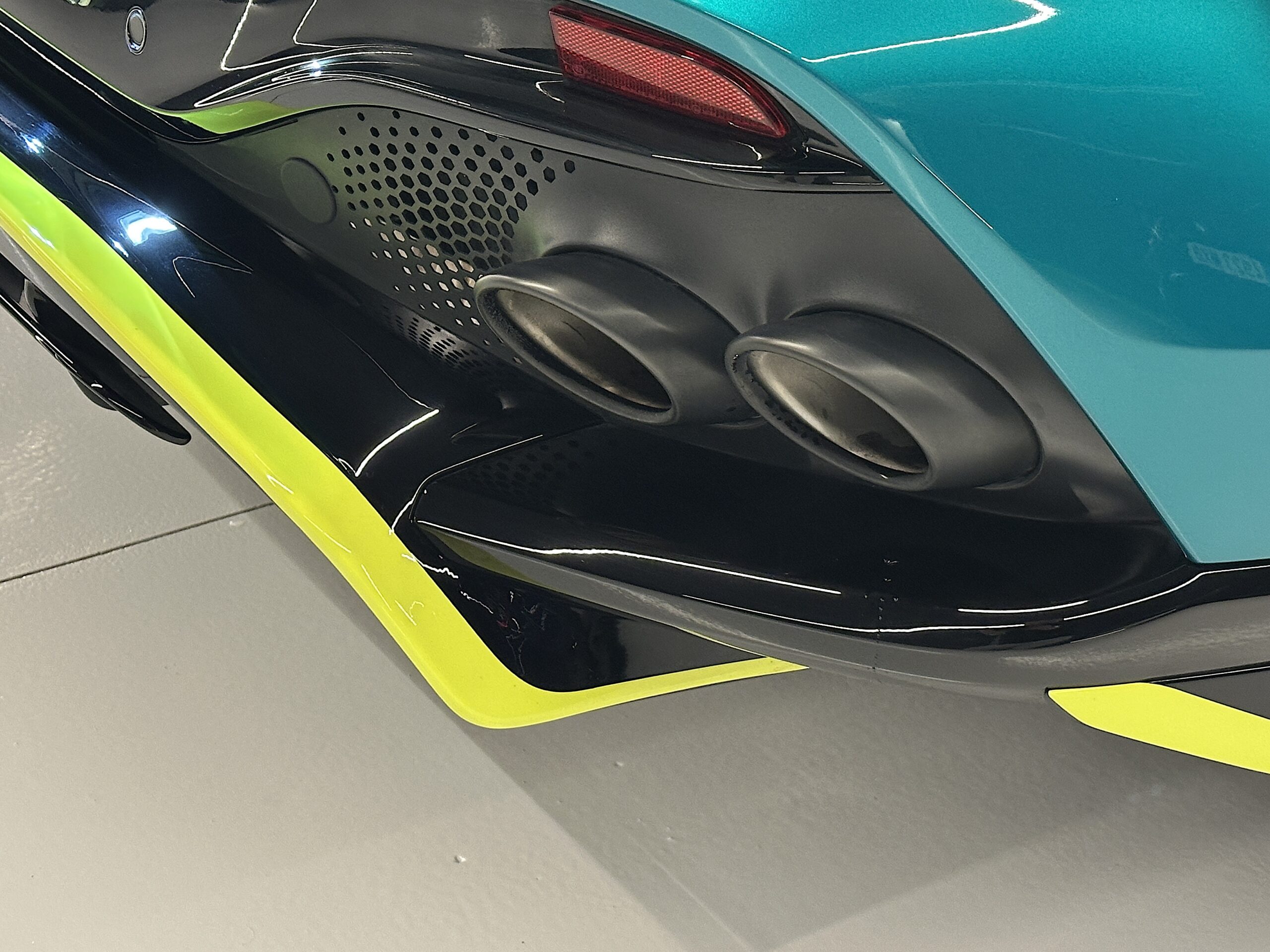 Aston Martin DBX707 2024 "AMR23" EDITION - Imagen 35