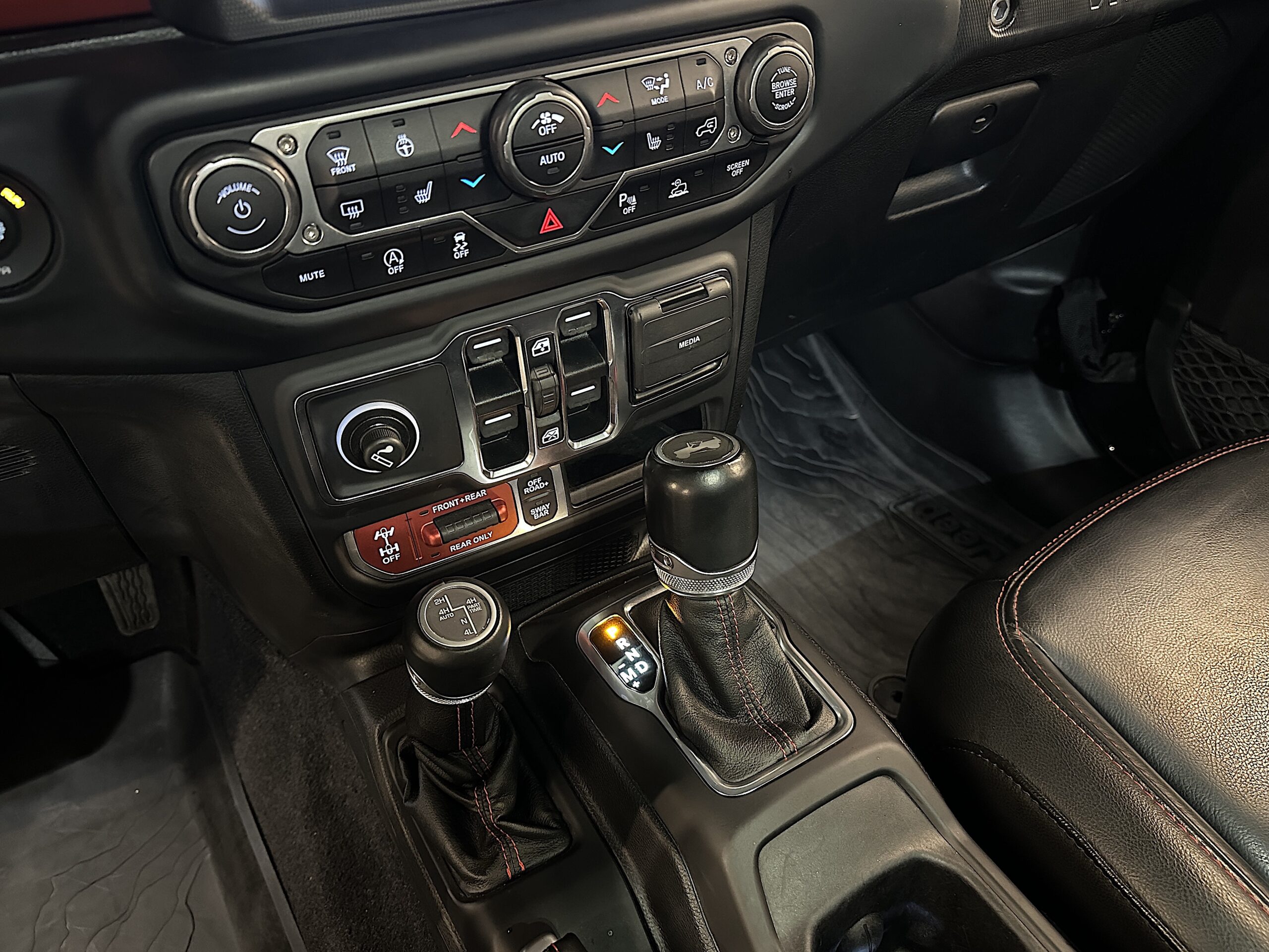 Jeep Wrangler Rubicon 2021 - Imagen 16