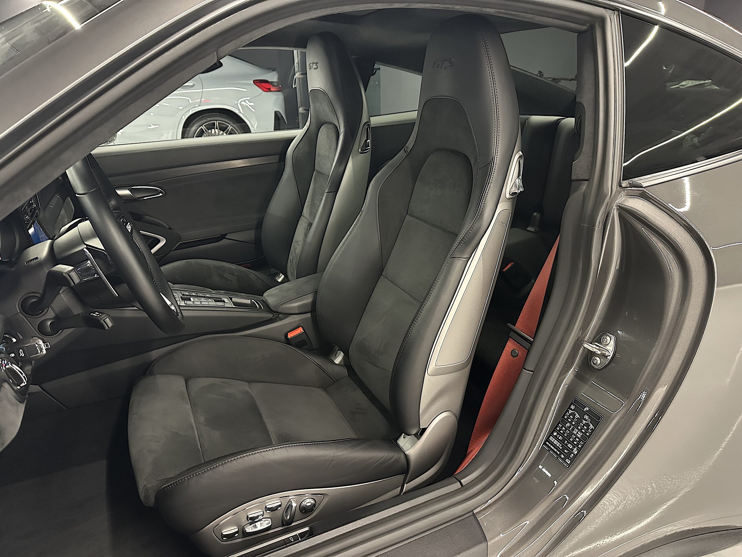 Porsche 991 Carrera 4 GTS MKII - Imagen 11