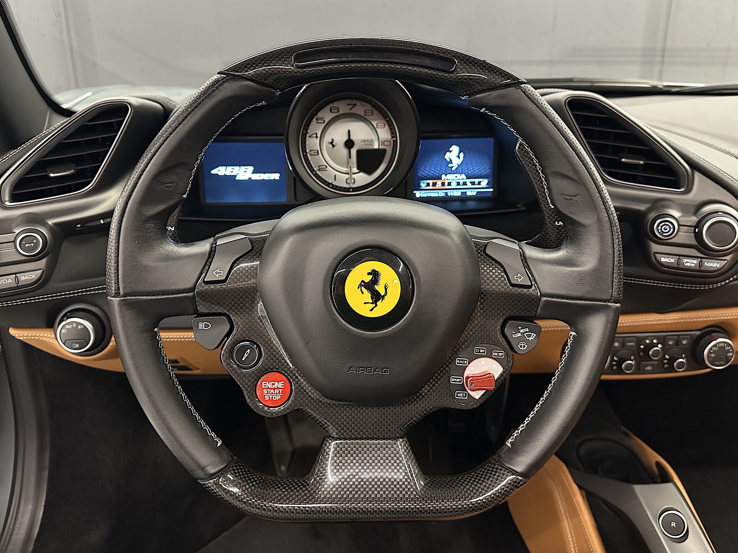 Ferrari 488 Spider - Imagen 13