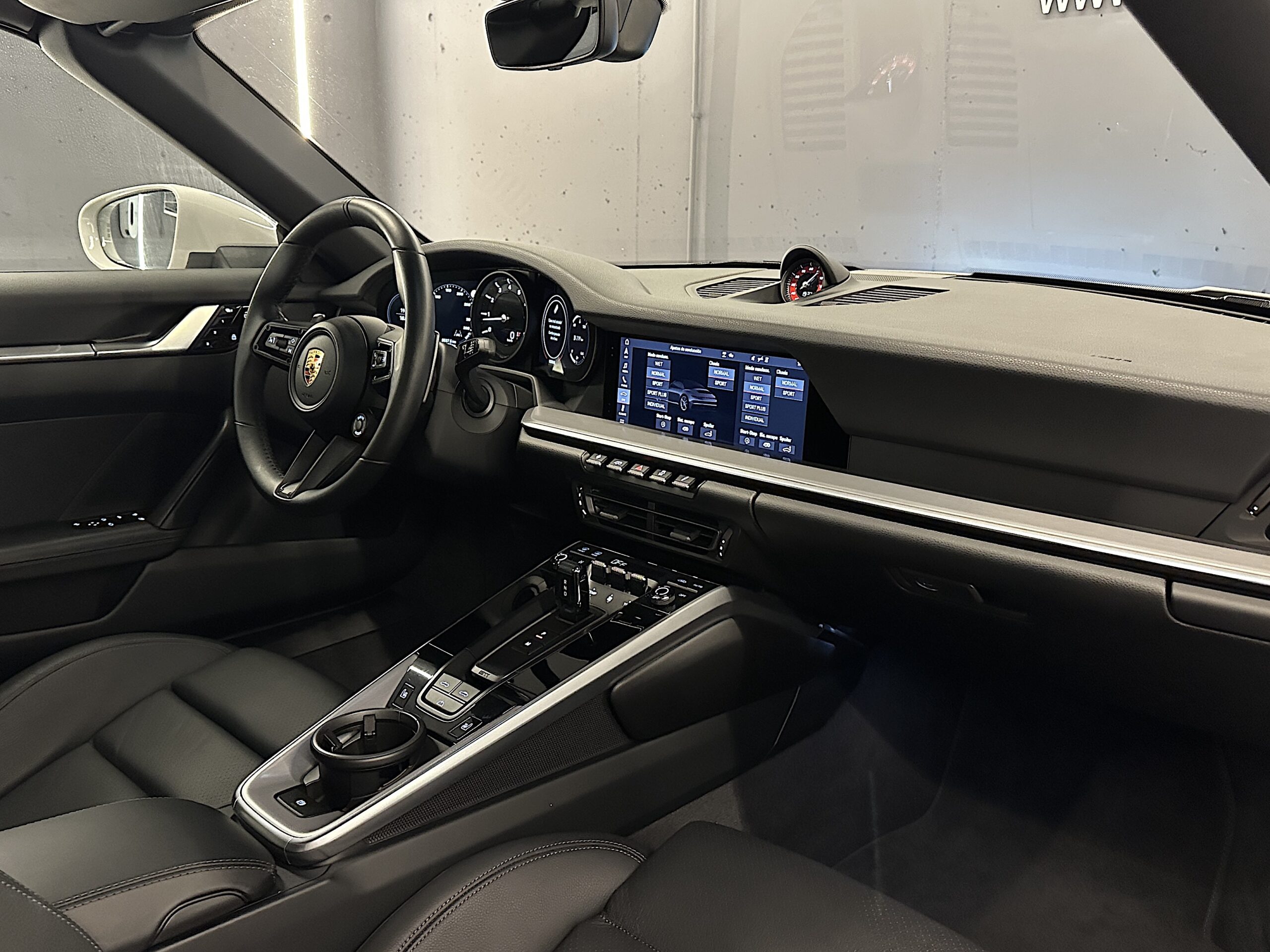 Porsche 992 C4S Cabrio "18.000 KM" - Imagen 11
