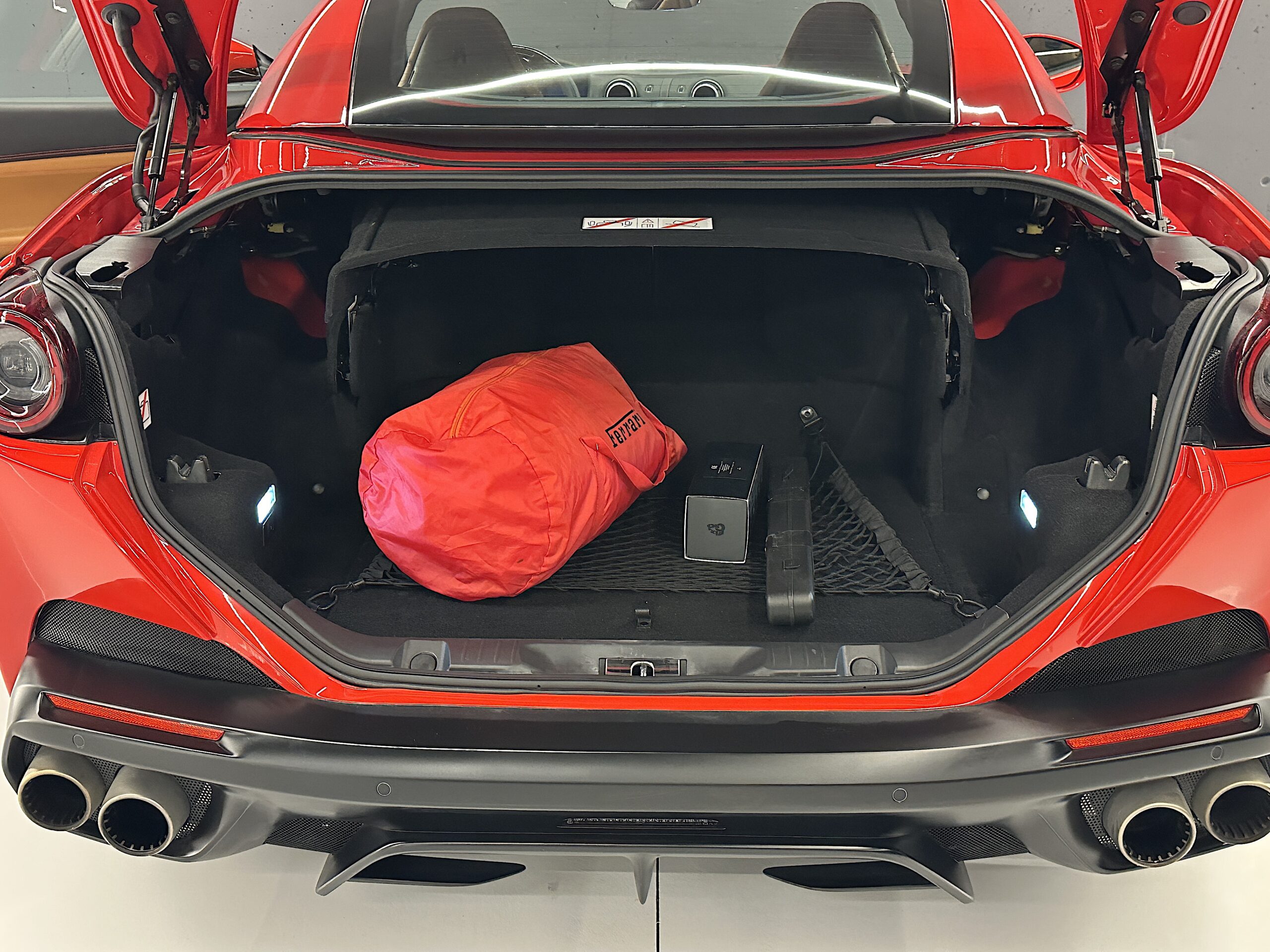 Ferrari Portofino "NACIONAL - 14.000 KM" - Imagen 28
