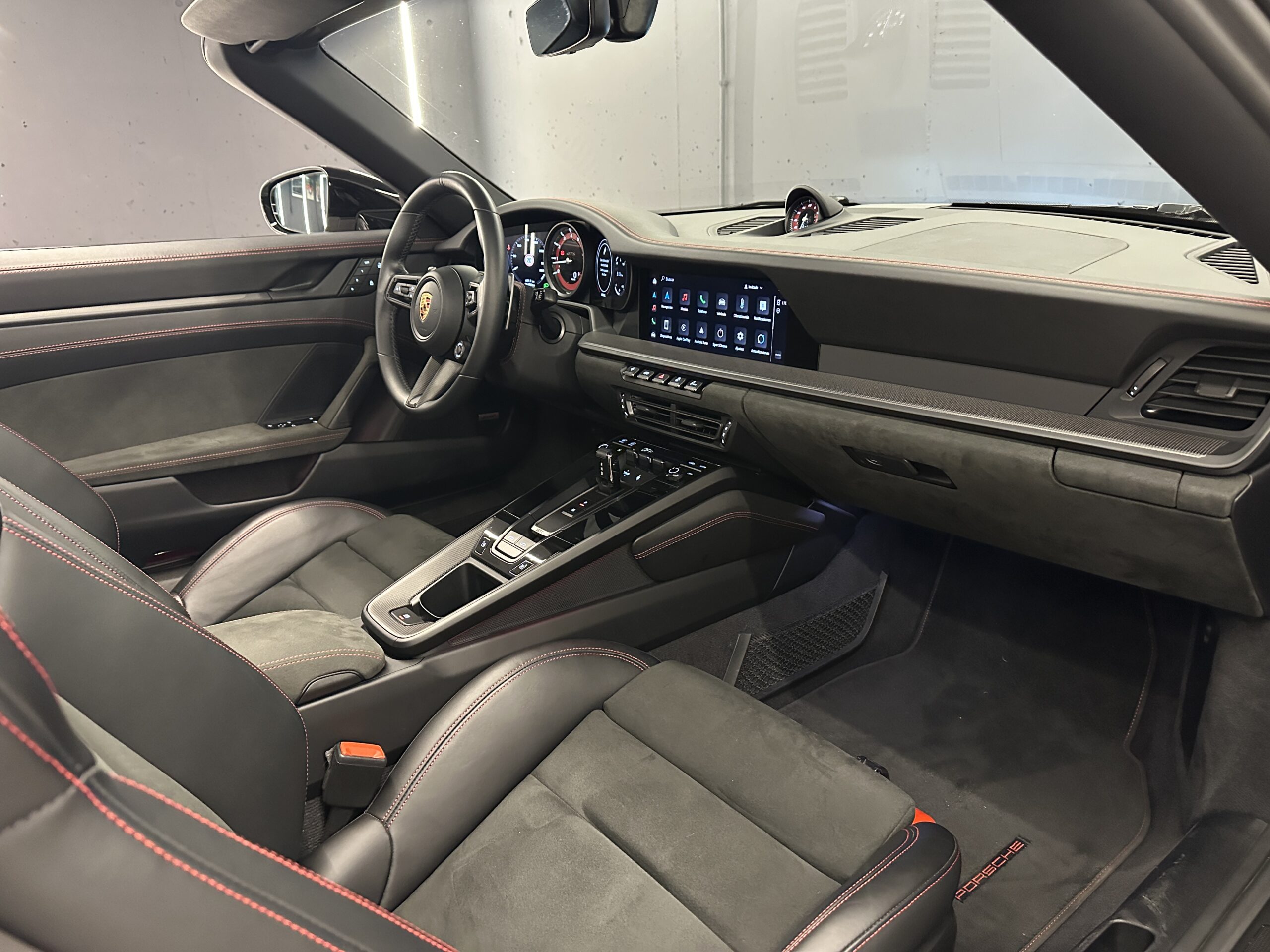 Porsche 992 Targa 4 GTS "FULL EXTRAS" - Imagen 12