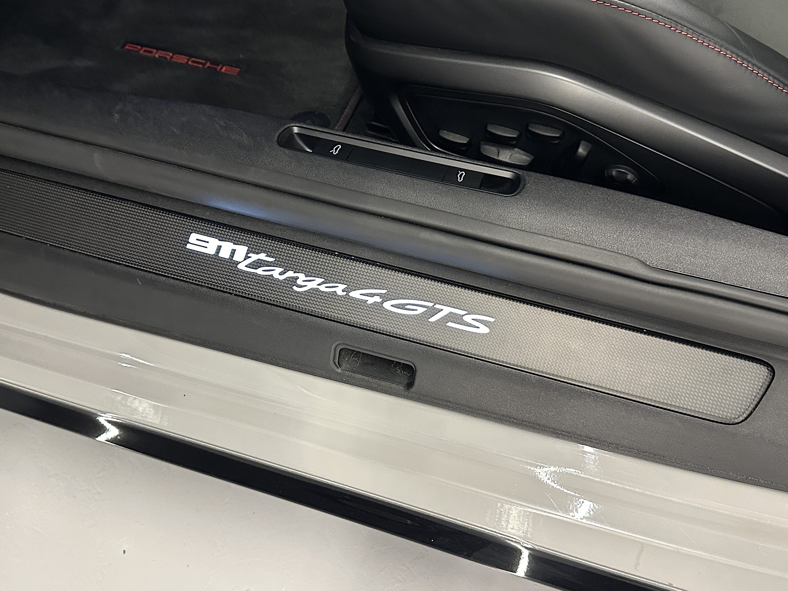 Porsche 992 Targa 4 GTS "FULL EXTRAS" - Imagen 24