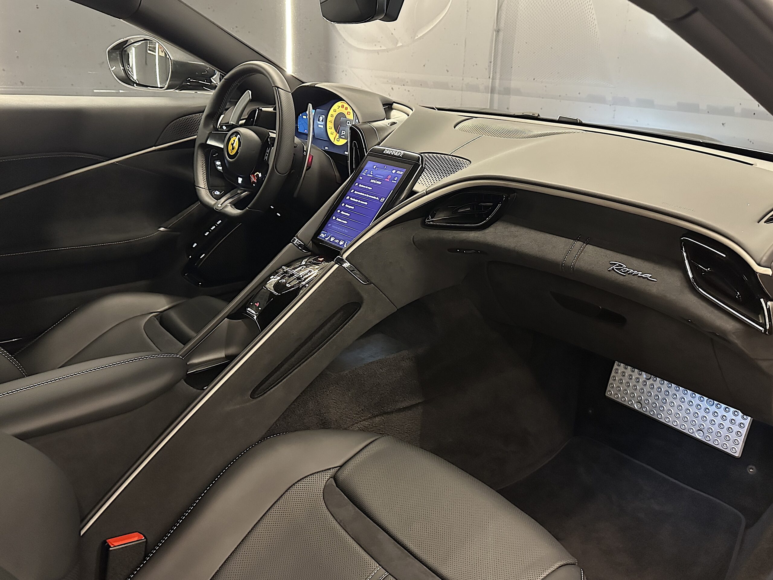 Ferrari Roma "12.000 KM" - Imagen 12