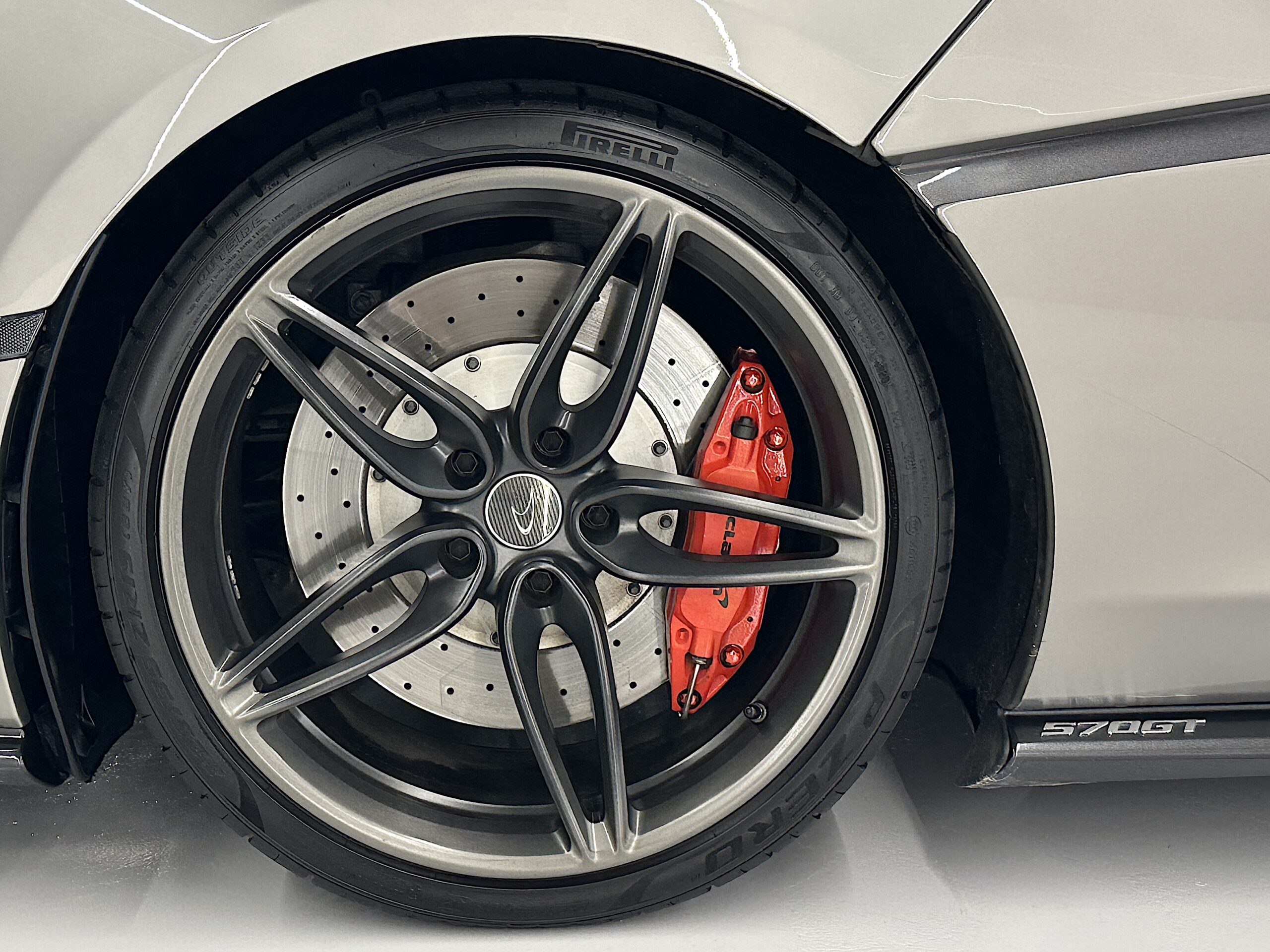 McLaren 570GT - Imagen 12