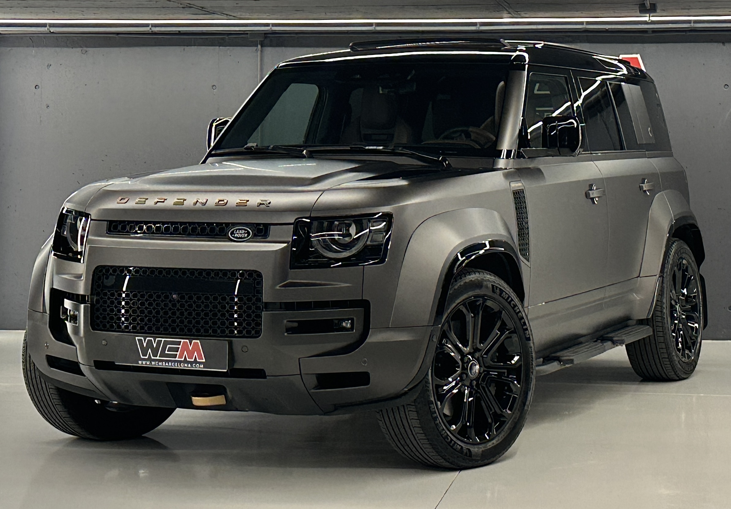 Land Rover Defender Octa - WCM Barcelona
