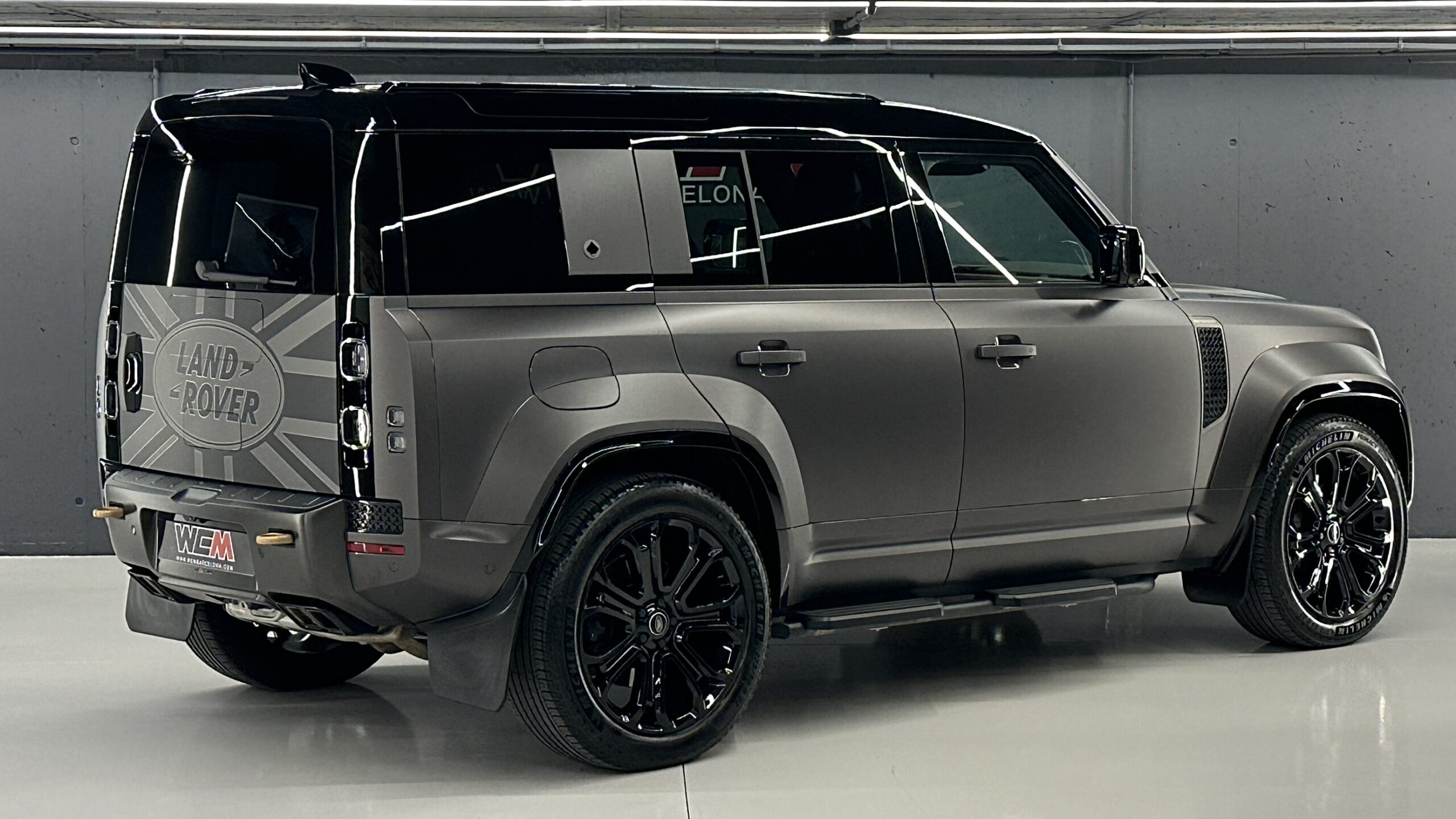 Land Rover Defender Octa - WCM Barcelona