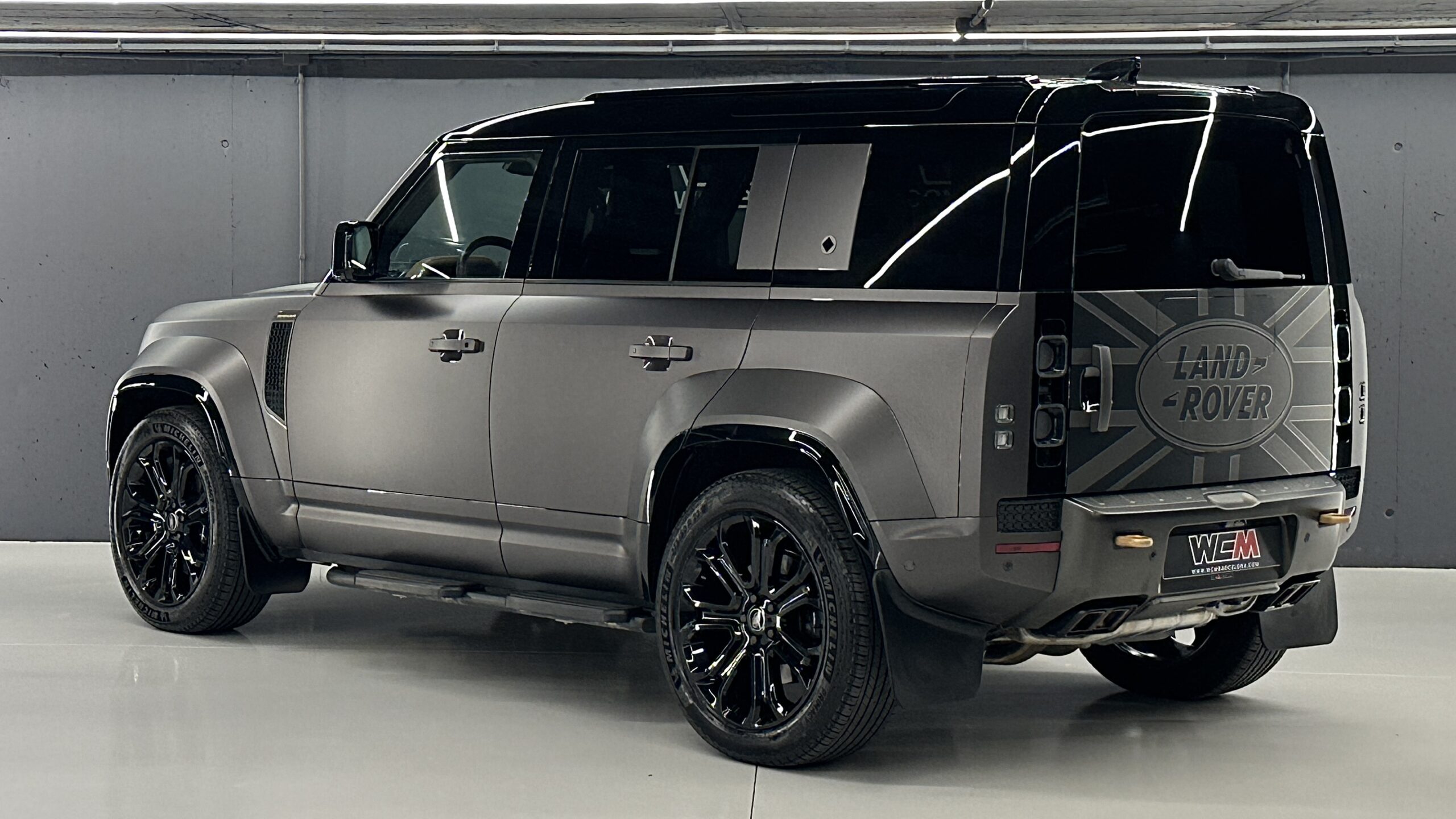 Land Rover Defender Octa - WCM Barcelona