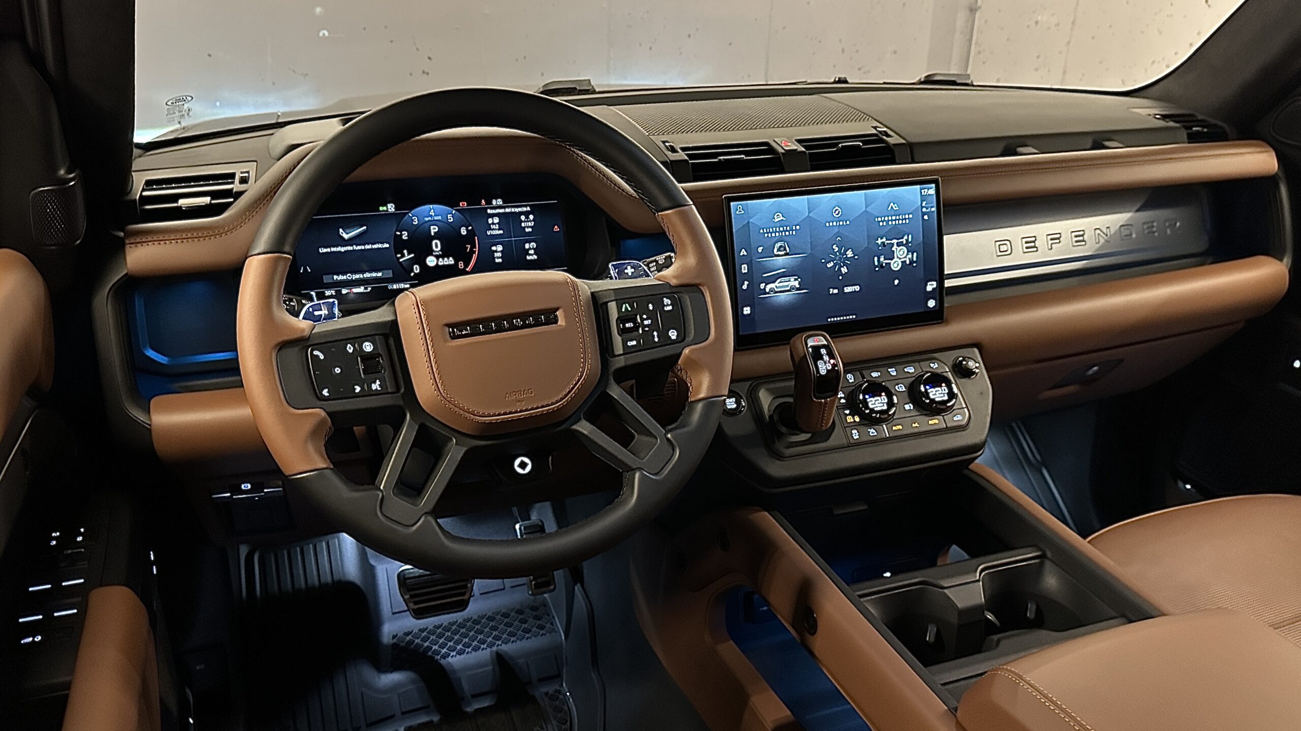 Land Rover Defender Octa - WCM Barcelona